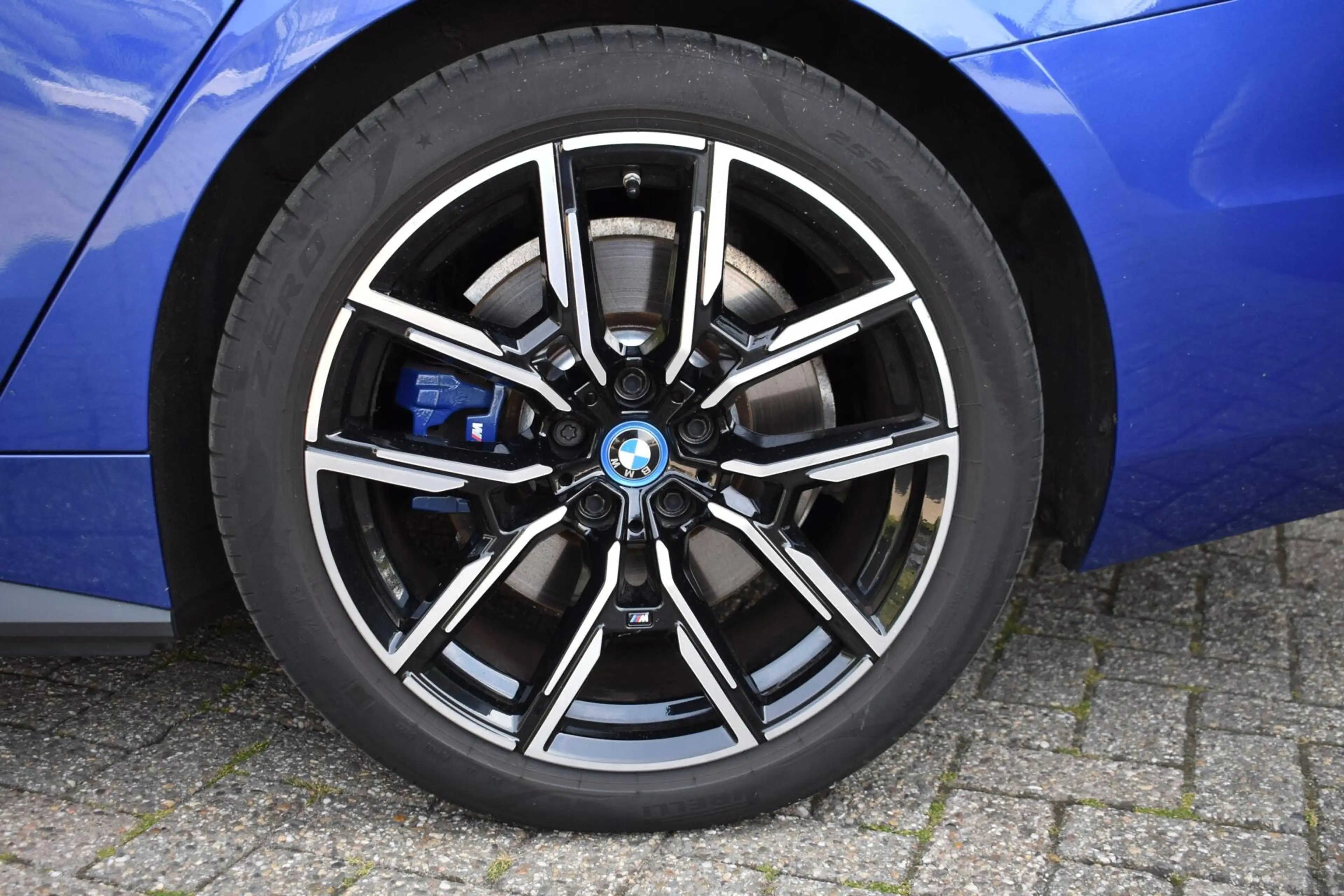 BMW i4 eDrive40 High Executive 84 kWh | M Pakket | Camera — photo 6
