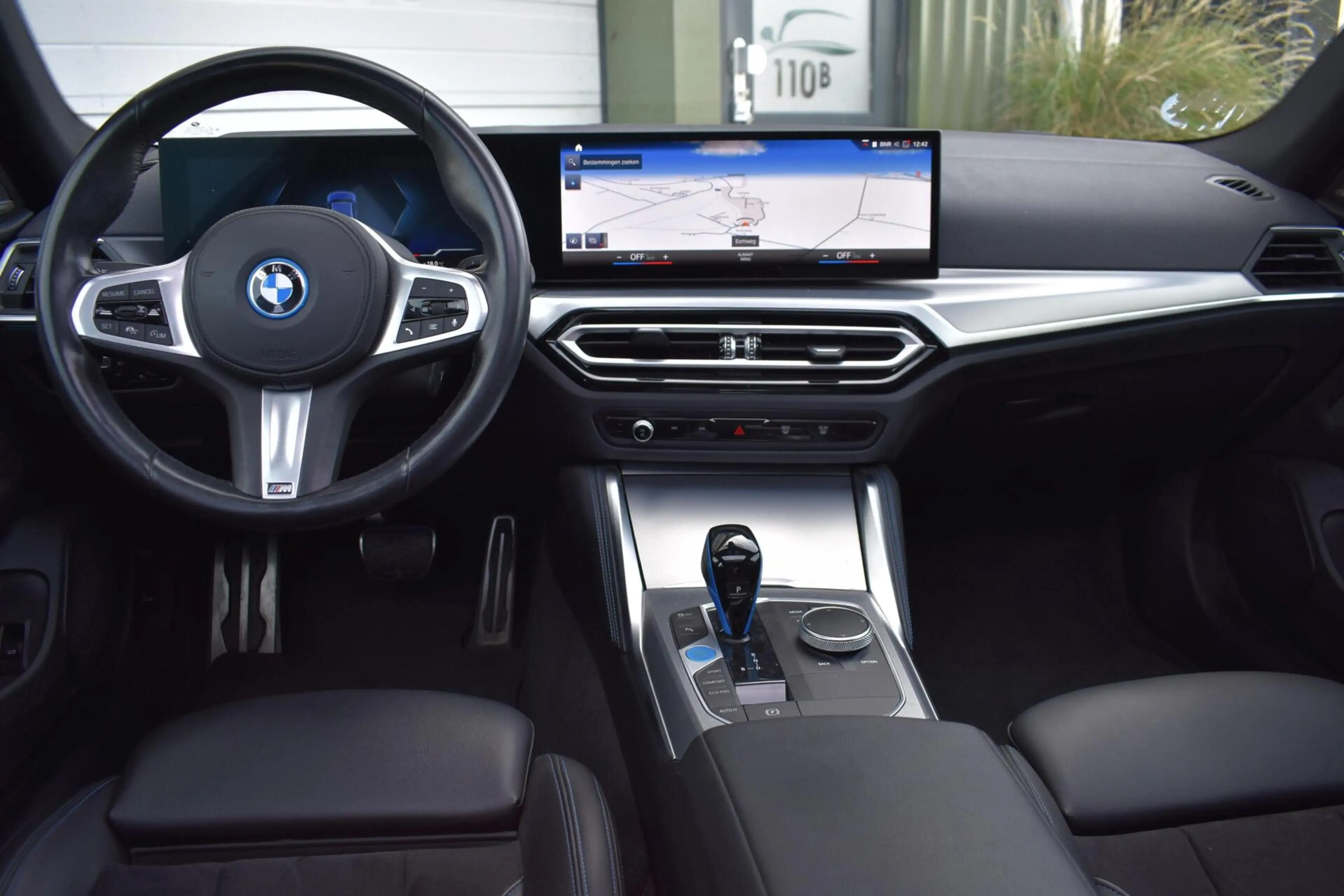 BMW i4 eDrive40 High Executive 84 kWh | M Pakket | Camera — photo 12