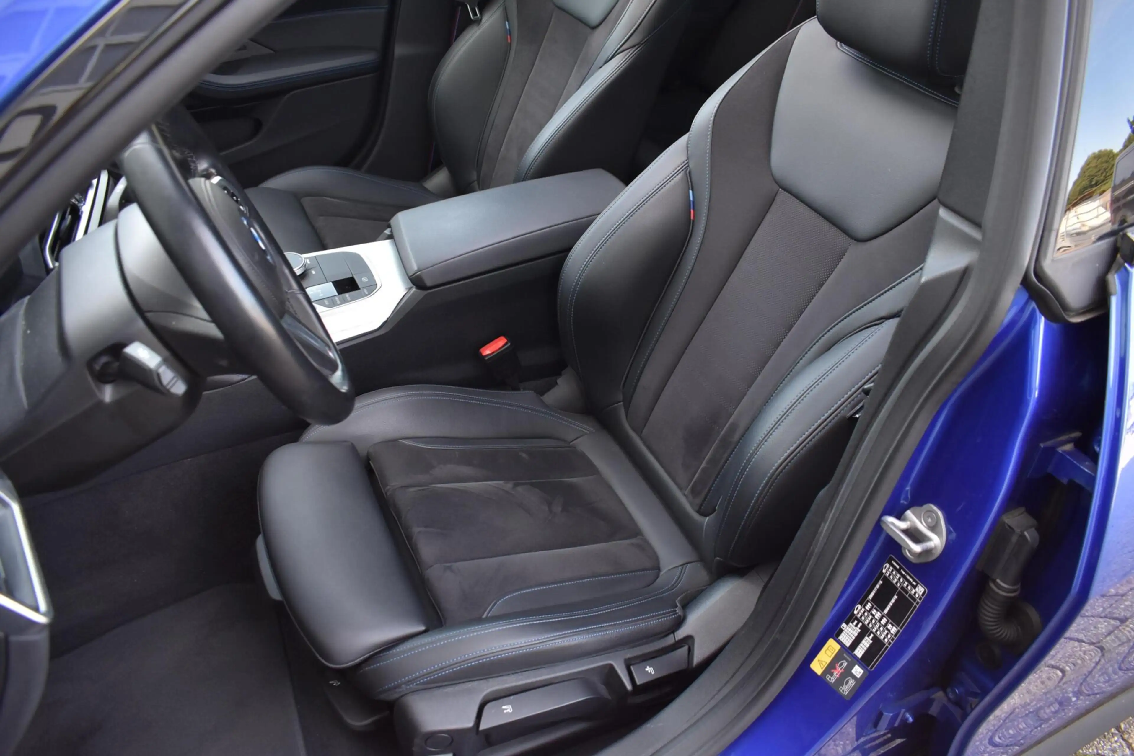 BMW i4 eDrive40 High Executive 84 kWh | M Pakket | Camera — photo 13