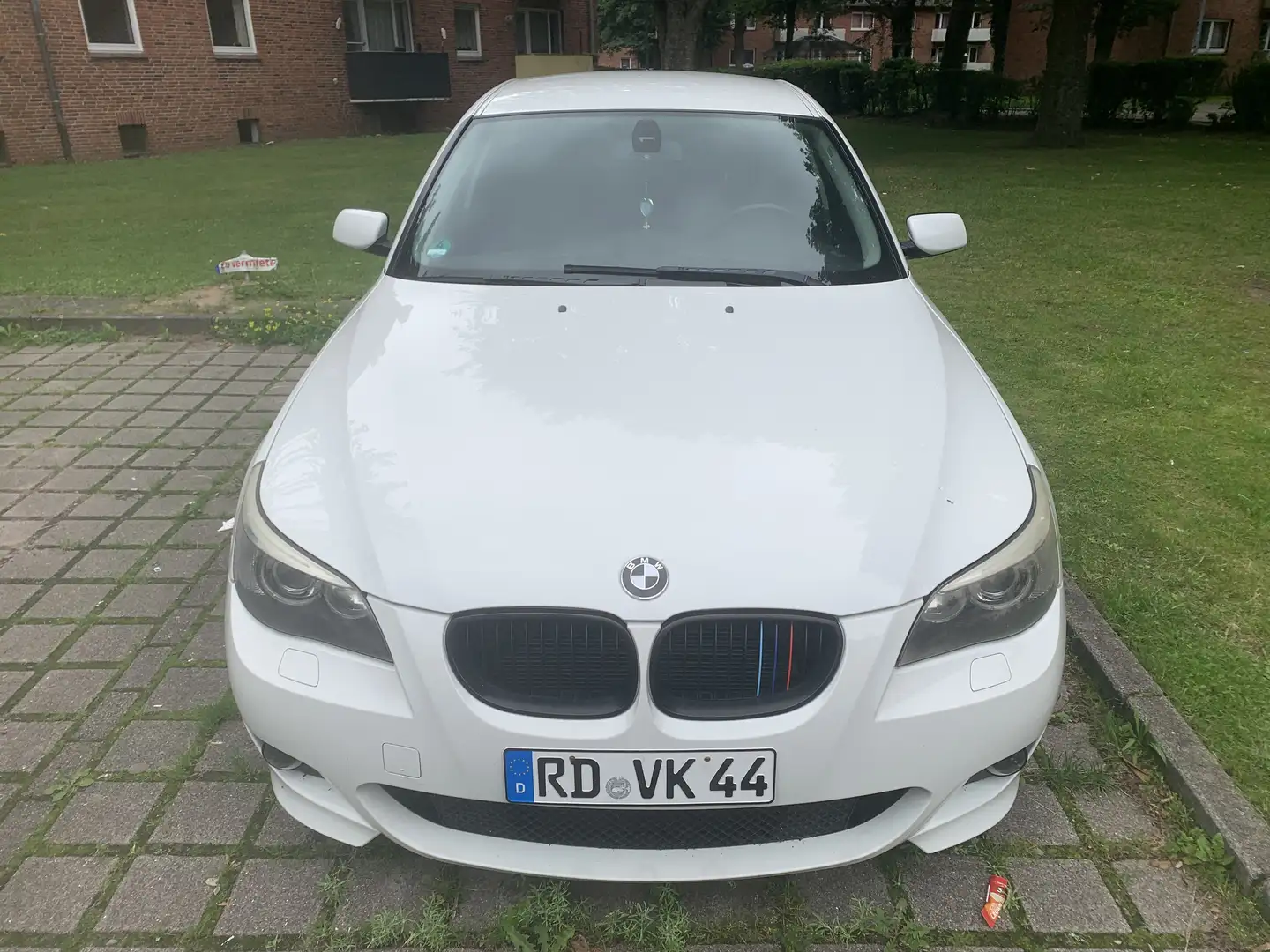 BMW 545 545i - 1
