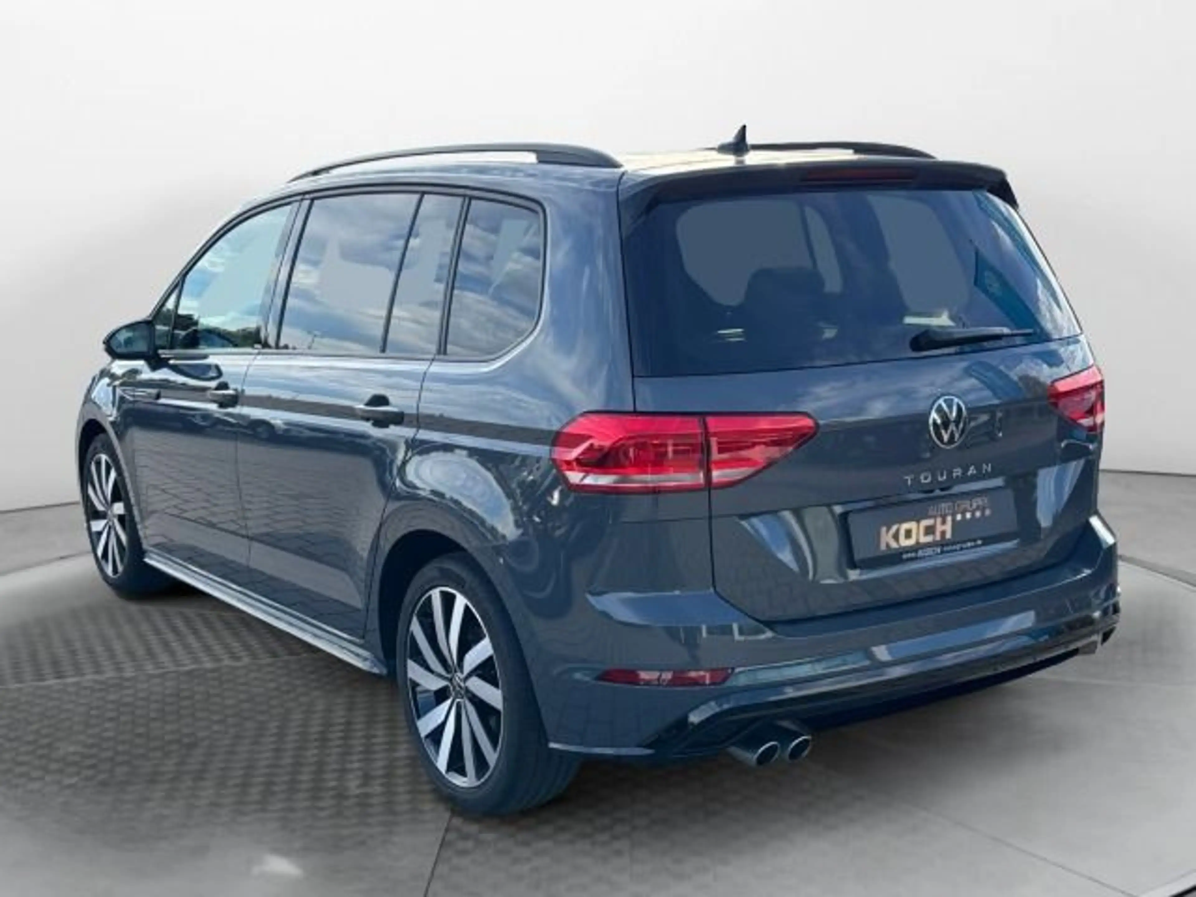 Volkswagen Touran 2.0 TDI DSG R-Line Navi LED AHK Kamera — photo 3