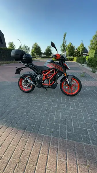 KTM 125 DUKE - foto 2