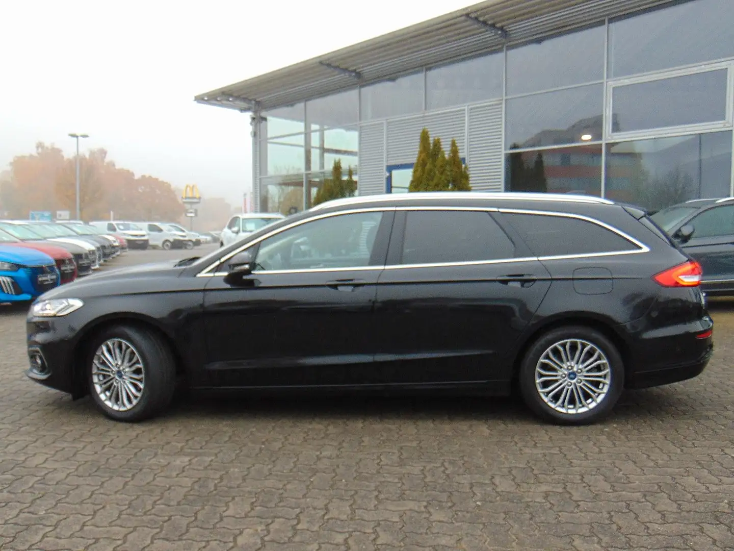 Ford Mondeo Turnier 2.0 Aut. Hybrid Titanium Noir - 2