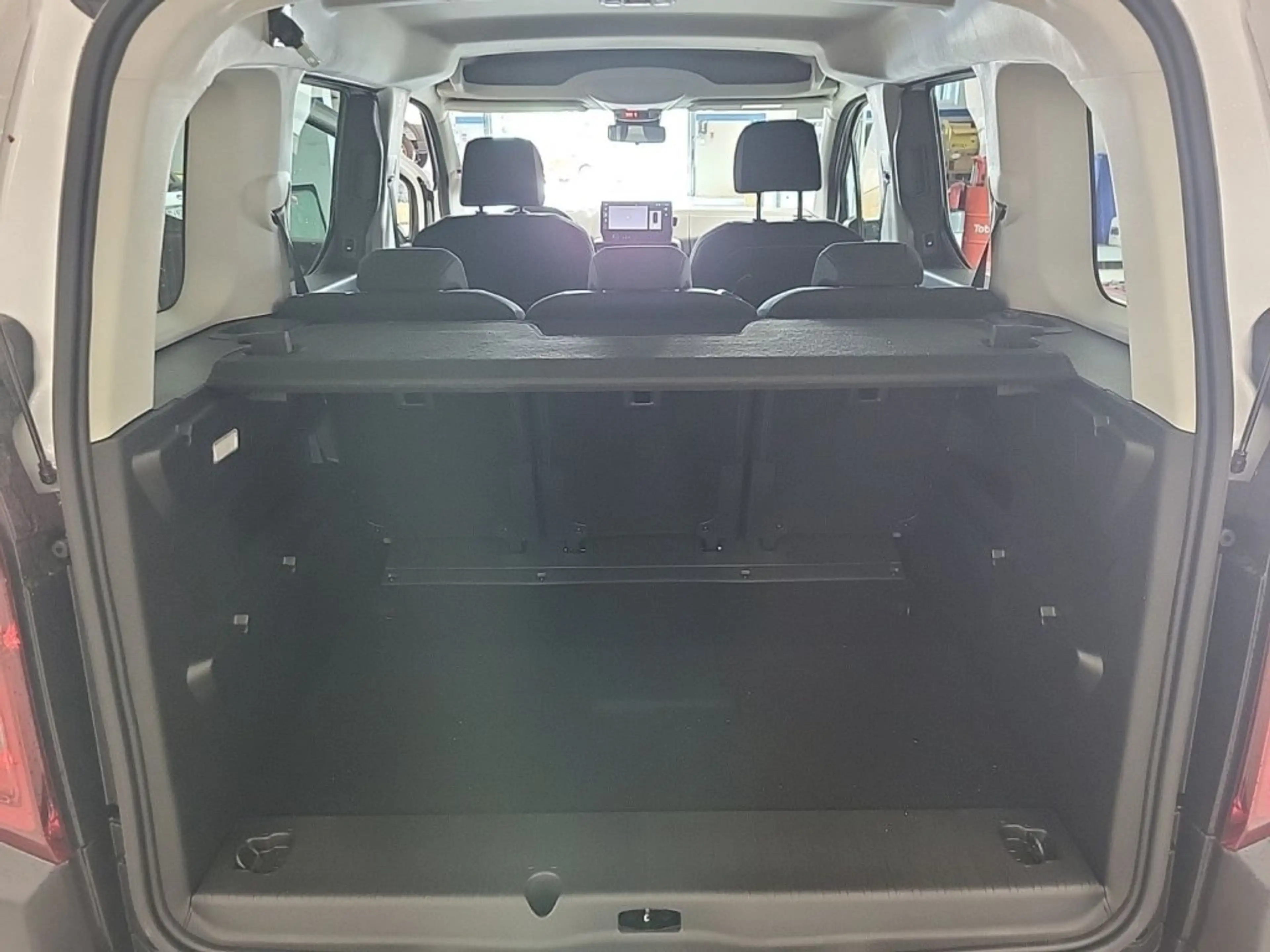 Citroen Berlingo Länge M BlueHDi 130 S&S MAX — photo 5