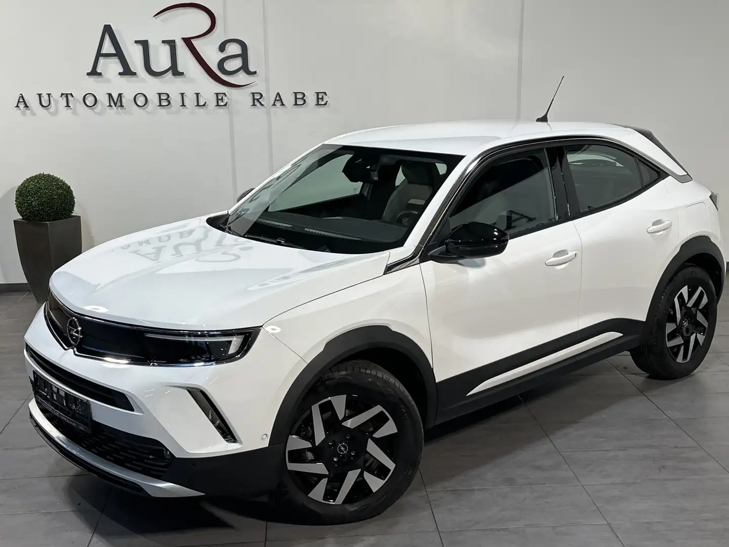 Opel Mokka-E Elegance NAV+LED+KAMERA+ACC+CARPLAY+DAB+ Bílá - 2