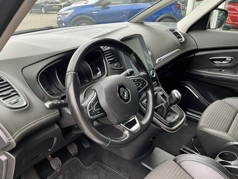 Renault Scenic 1.2 TCe Bose — photo 9