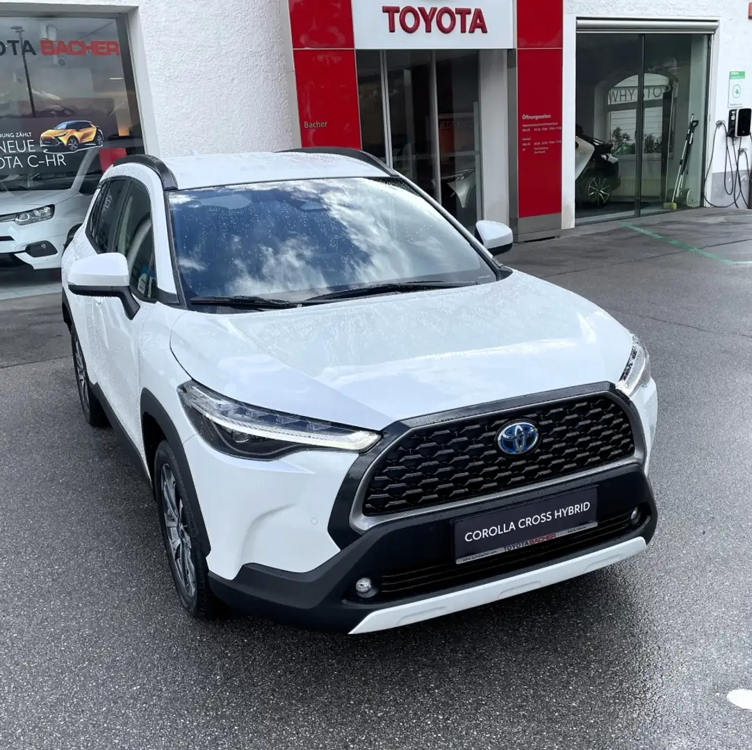 Toyota Corolla Cross 2,0 VVT-i Hybrid 2WD Active Drive Weiß - 2