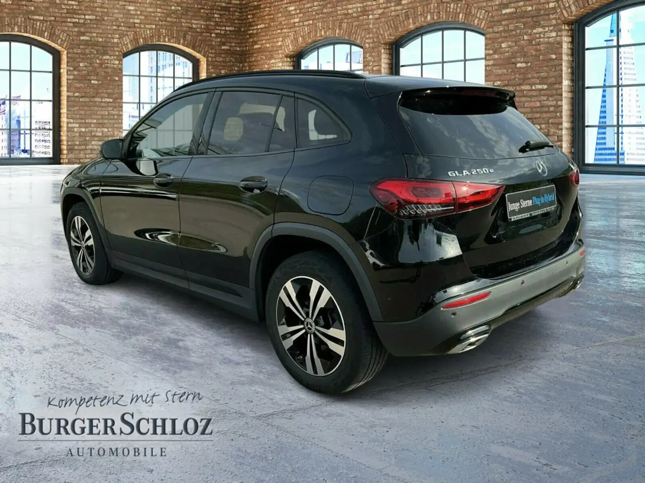 Mercedes-Benz GLA 250 e AUT Kam. KlimaA LED LM Navi PDC SHZ 7