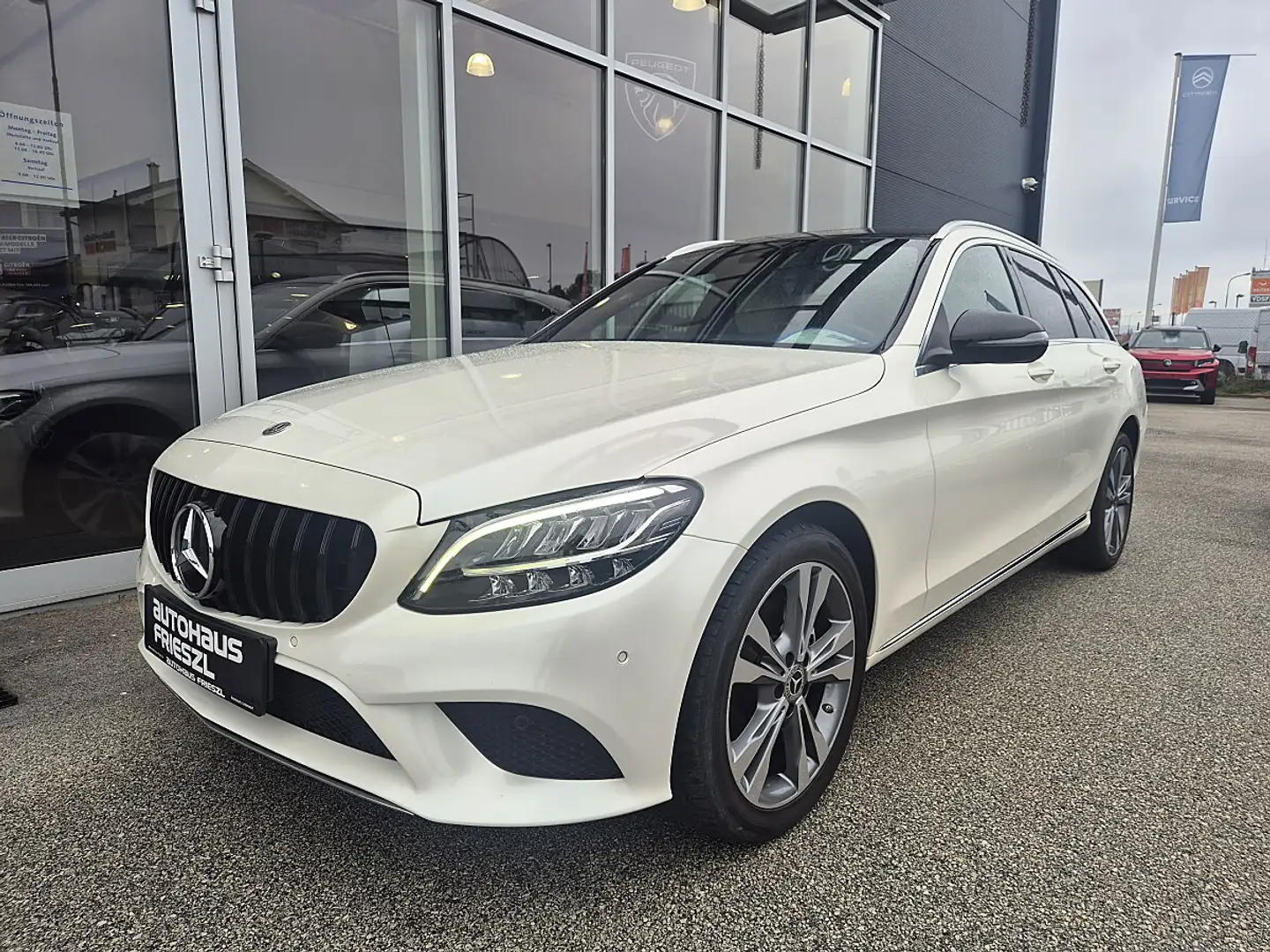Mercedes-Benz C 220 d T Aut. AVANTGARDE, Leder, SR/WR Weiß - 1