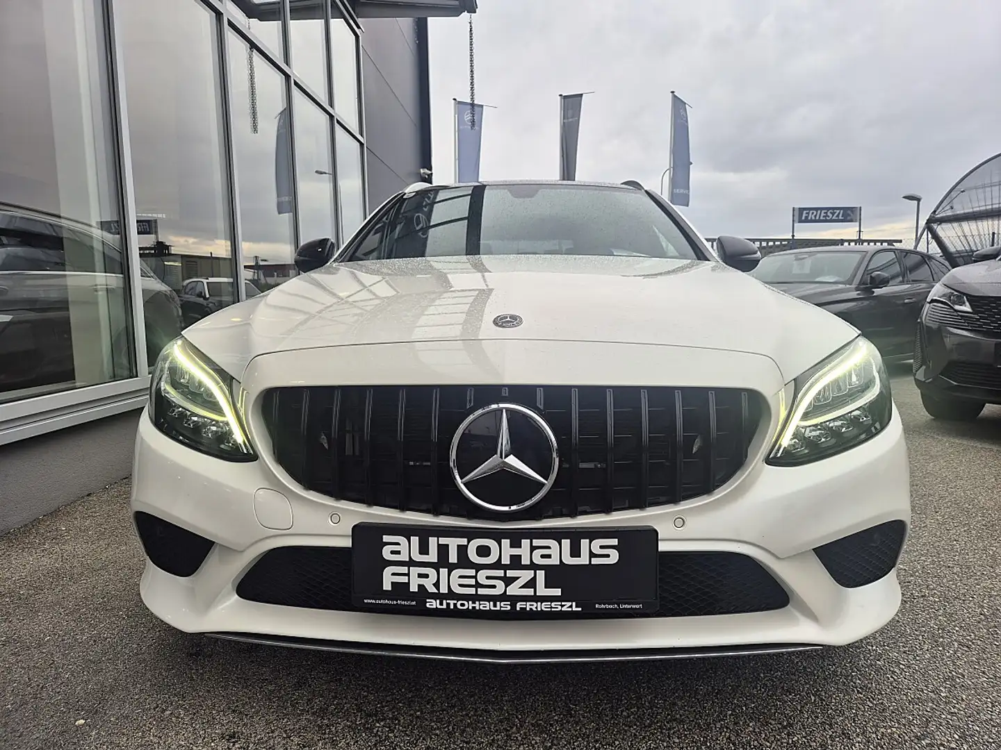 Mercedes-Benz C 220 d T Aut. AVANTGARDE, Leder, SR/WR Weiß - 2
