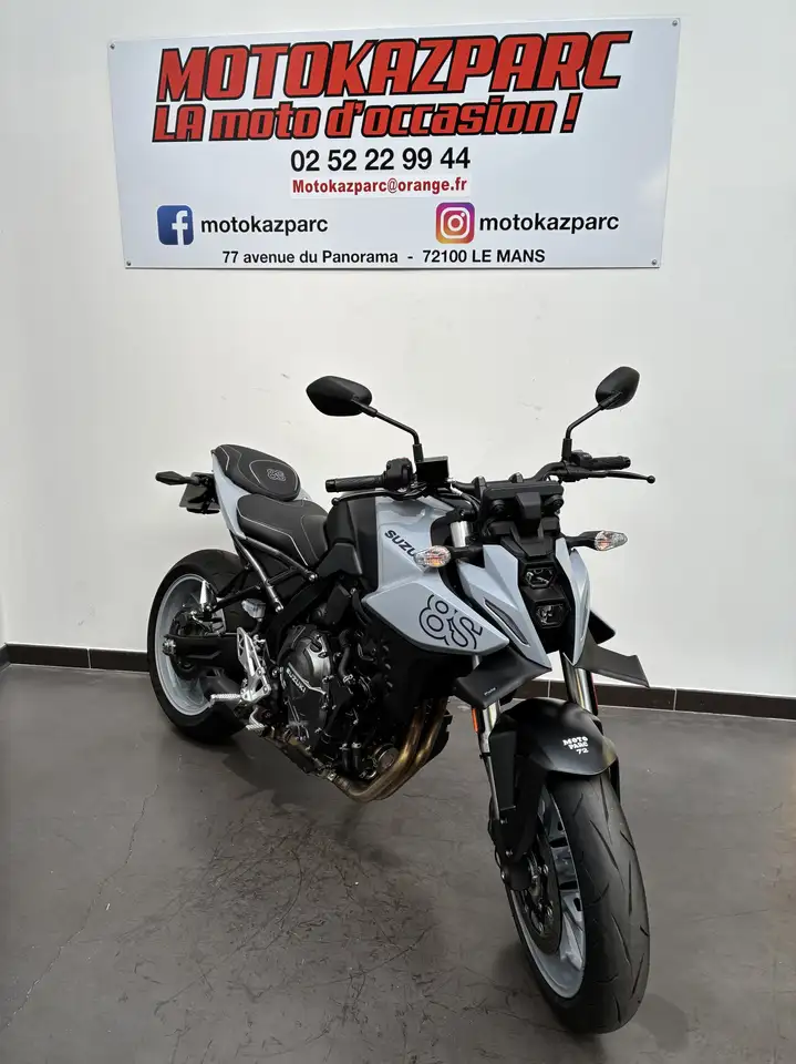 Suzuki GSX 8S