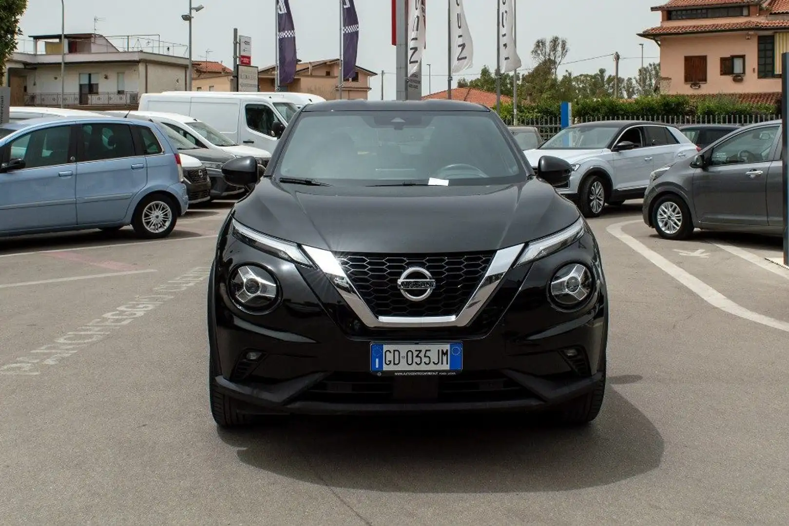 Nissan Juke 1.0 DIG-T 114 CV N-Connecta Nero - 2