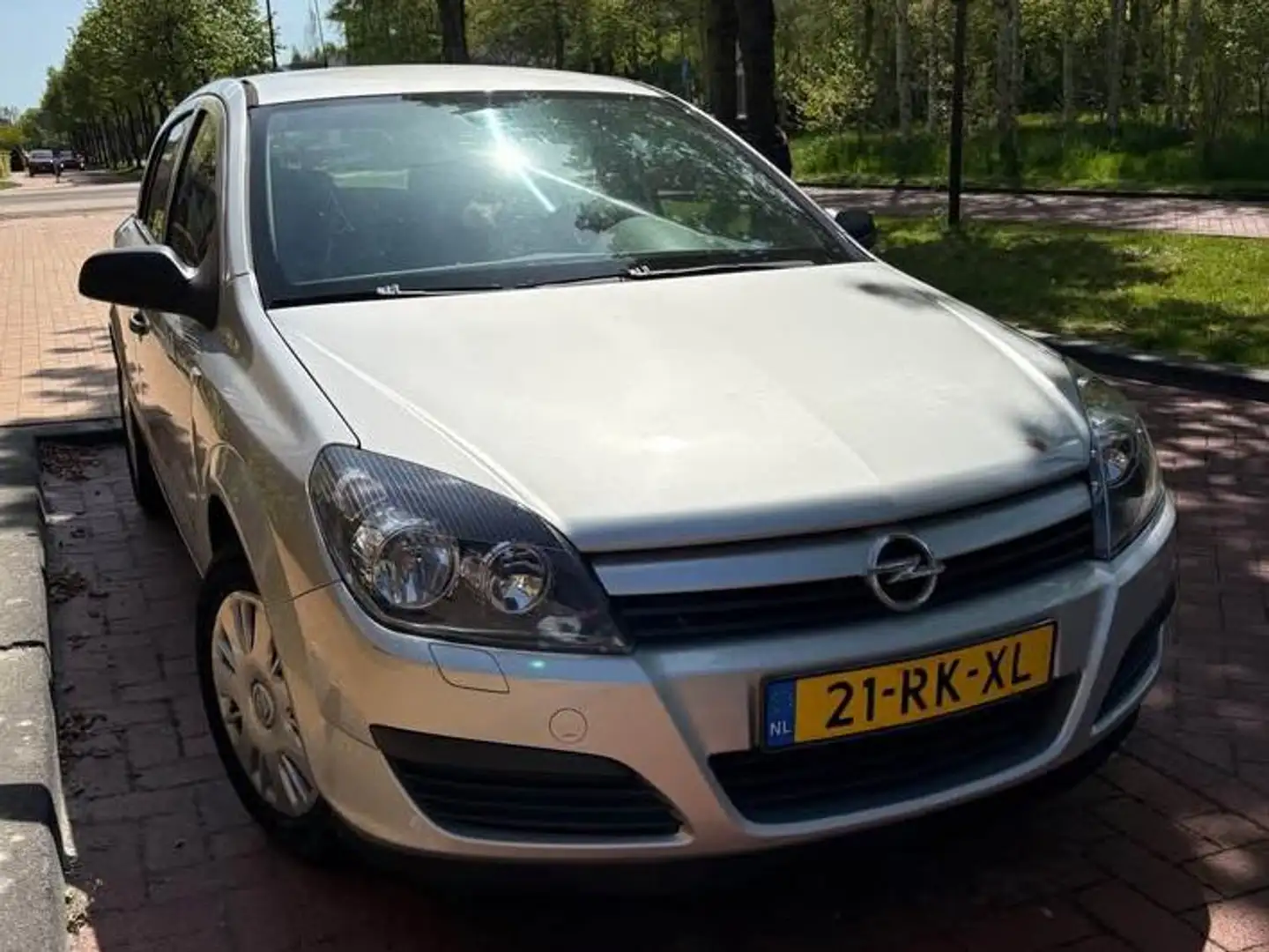 Opel Astra Astra 1.4 Essentia 2005 Grijs - 1
