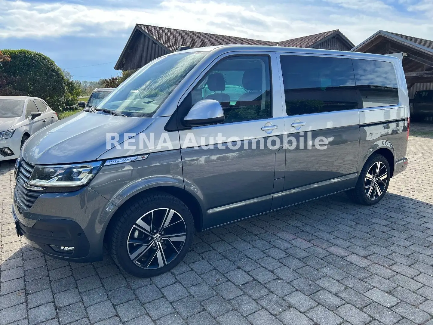 Volkswagen T6 Multivan Comfortline*4motion*18"LMF*AHK*Leder Szürke - 2