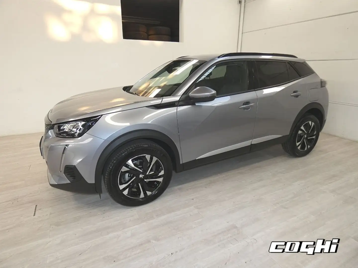 Peugeot 2008 Hybrid 136 e-DCS6 Allure Grigio - 2