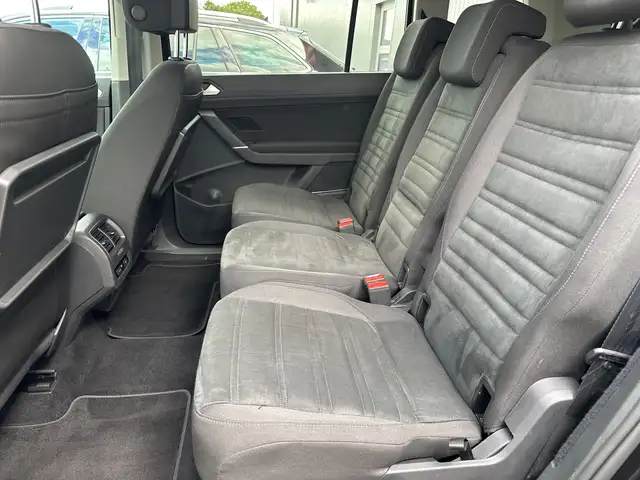 Volkswagen Touran view 13