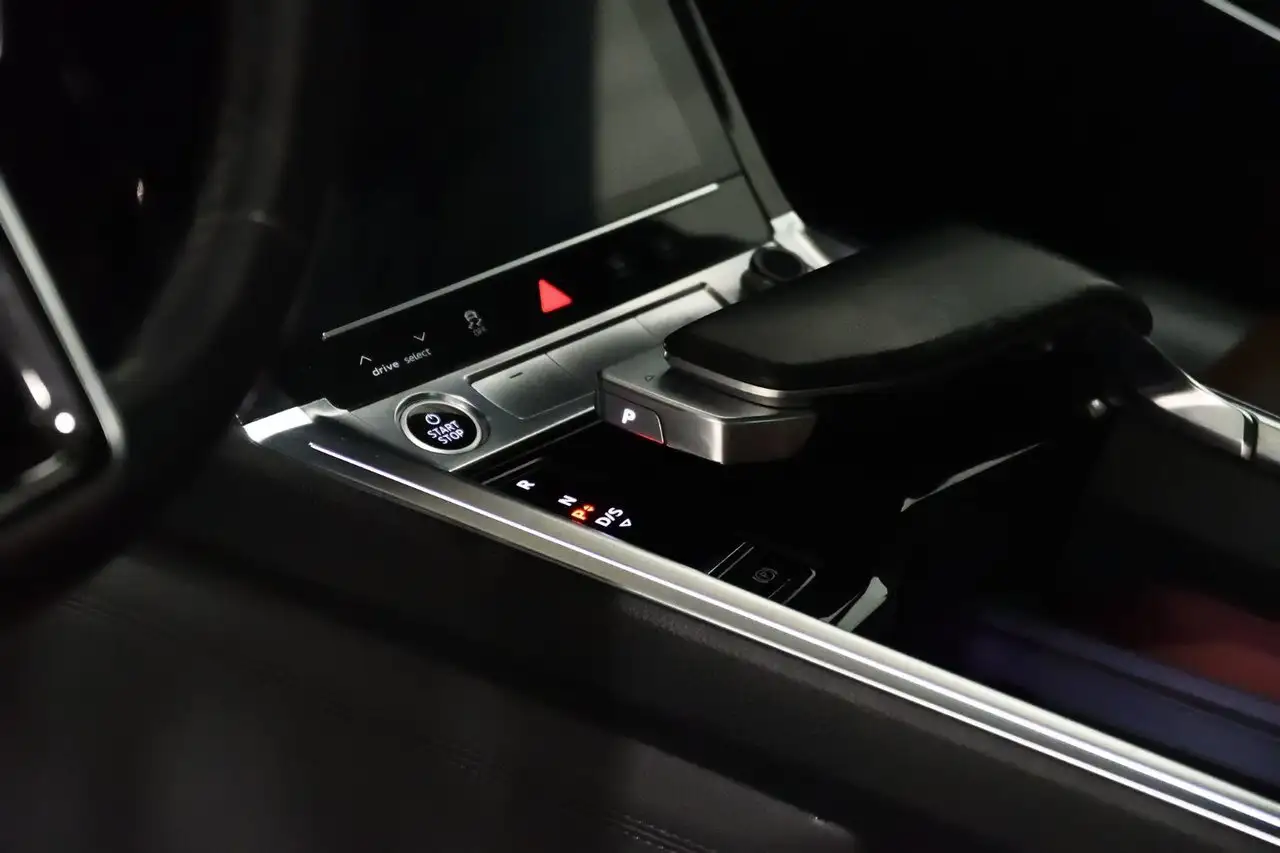 Audi e-tron снимка Audi e-tron