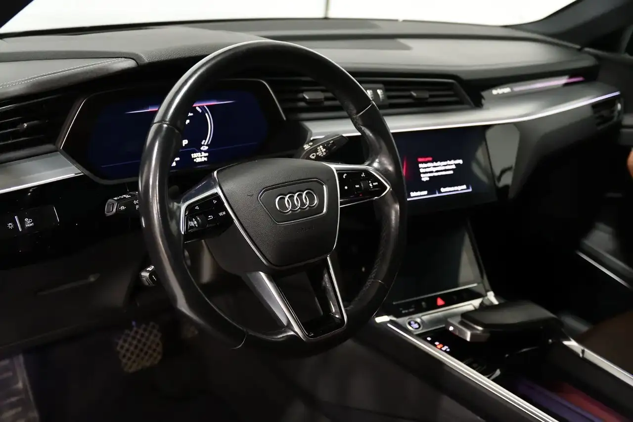 Audi e-tron снимка Audi e-tron
