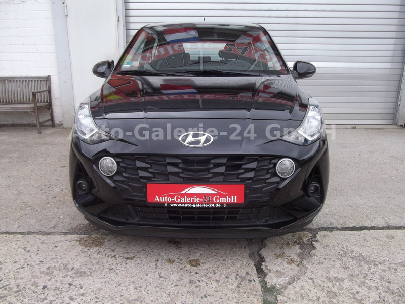 Hyundai i10 Trend Automatik wenig Km!! — photo 2