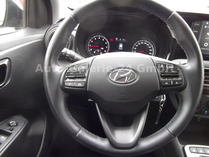 Hyundai i10 Trend Automatik wenig Km!! — photo 10