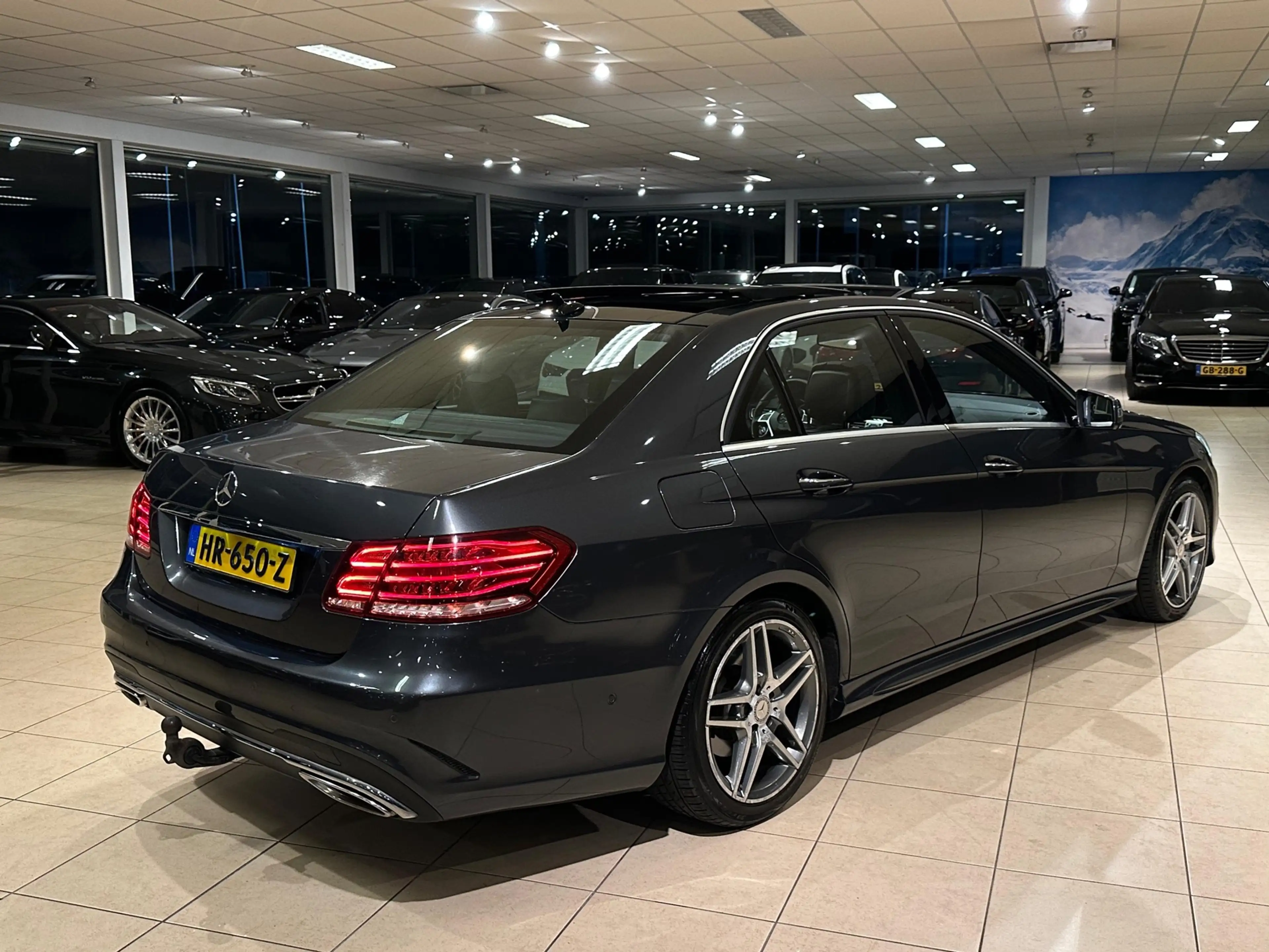Mercedes-Benz E 350 E350 BlueTEC 4MATIC/AMG/Airmatic/Memory/Pano — photo 2