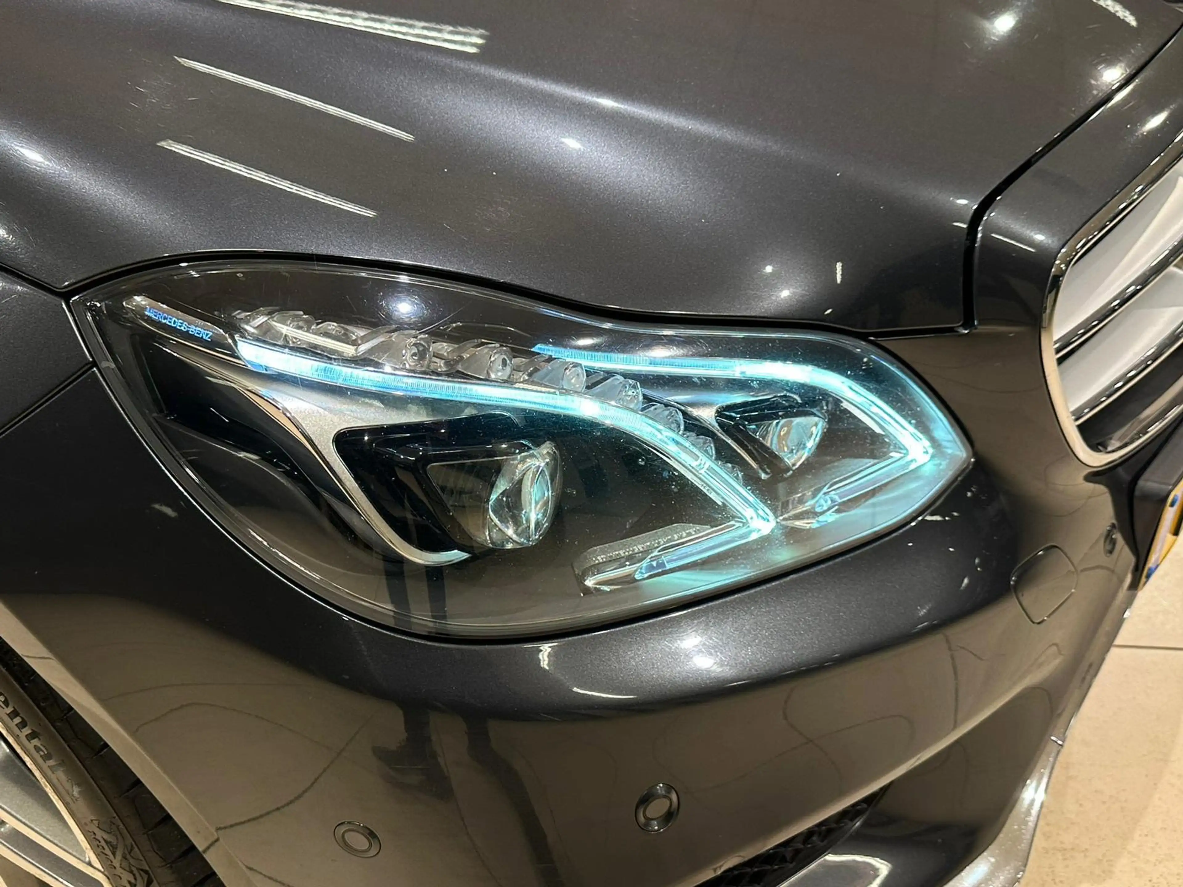 Mercedes-Benz E 350 E350 BlueTEC 4MATIC/AMG/Airmatic/Memory/Pano — photo 13