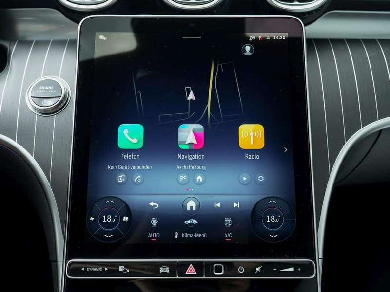 Mercedes-Benz C 220 d T-Modell AMG Panorama Distronic 360° AHK — photo 15