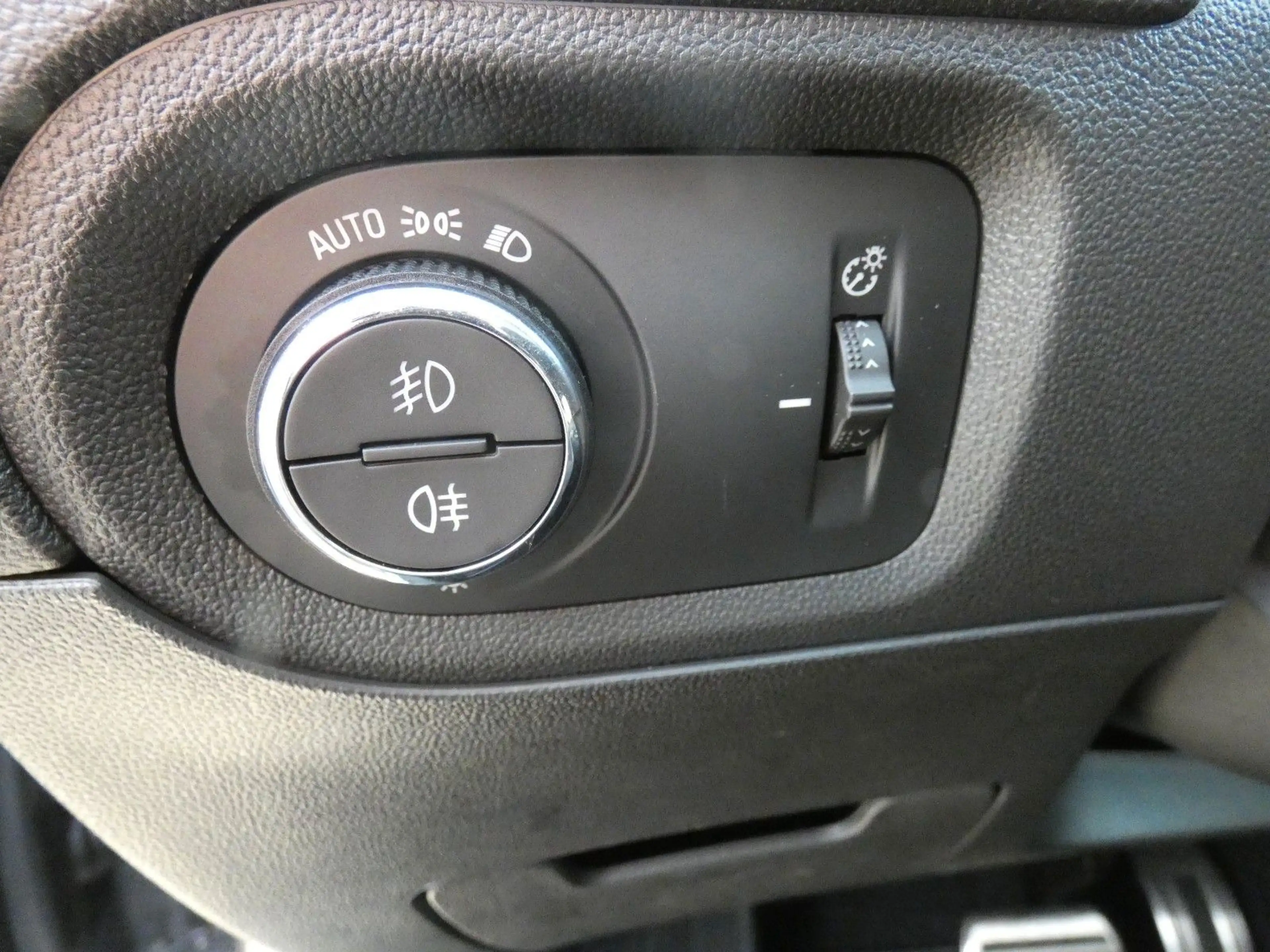 Opel Grandland X Grandland Eleg. 1.2 LHZ SHZ Navi Kamera AHK Alca — photo 12