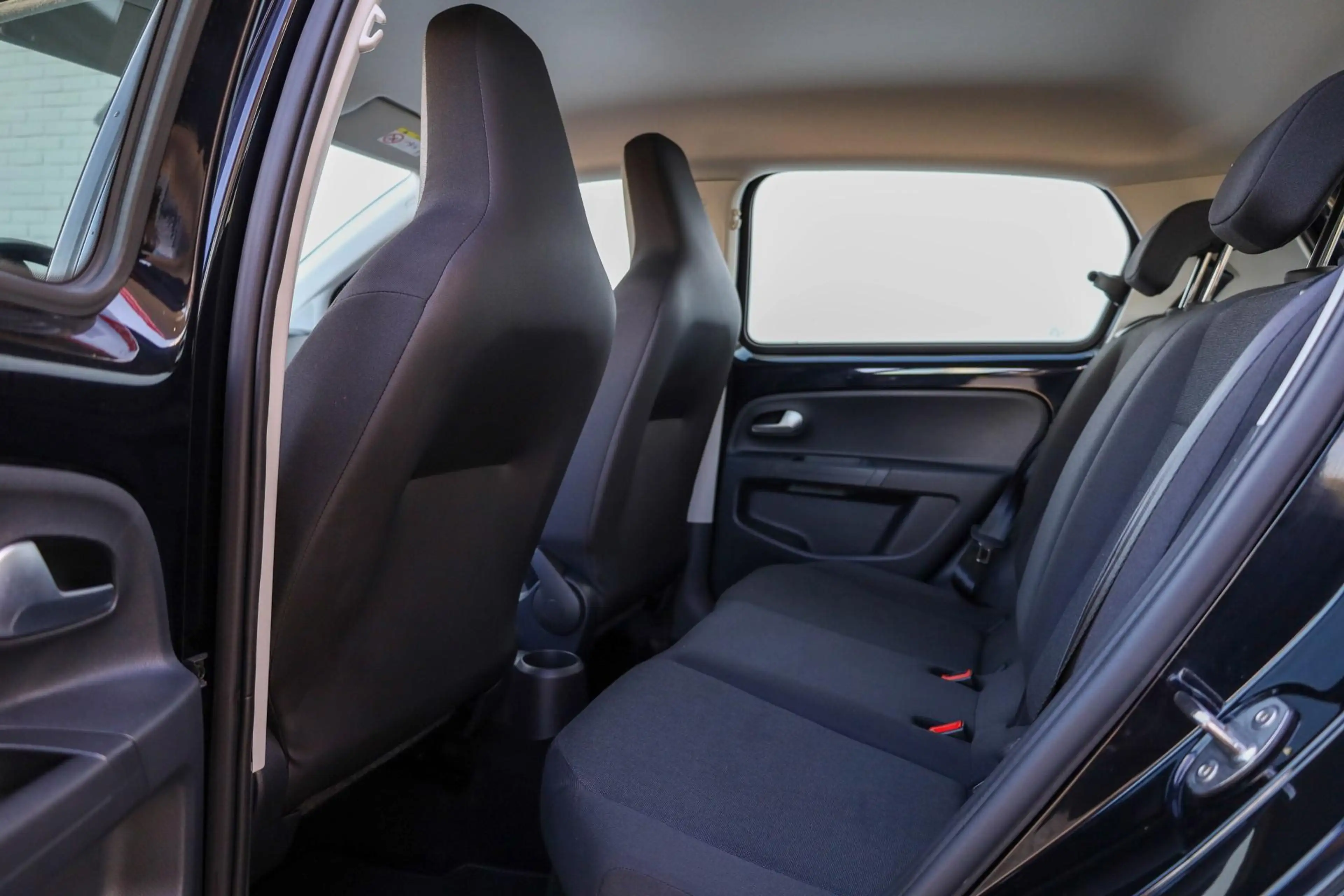 Volkswagen up! 1.0 65pk | All-Season Banden | Lane Assist | DAB — photo 13