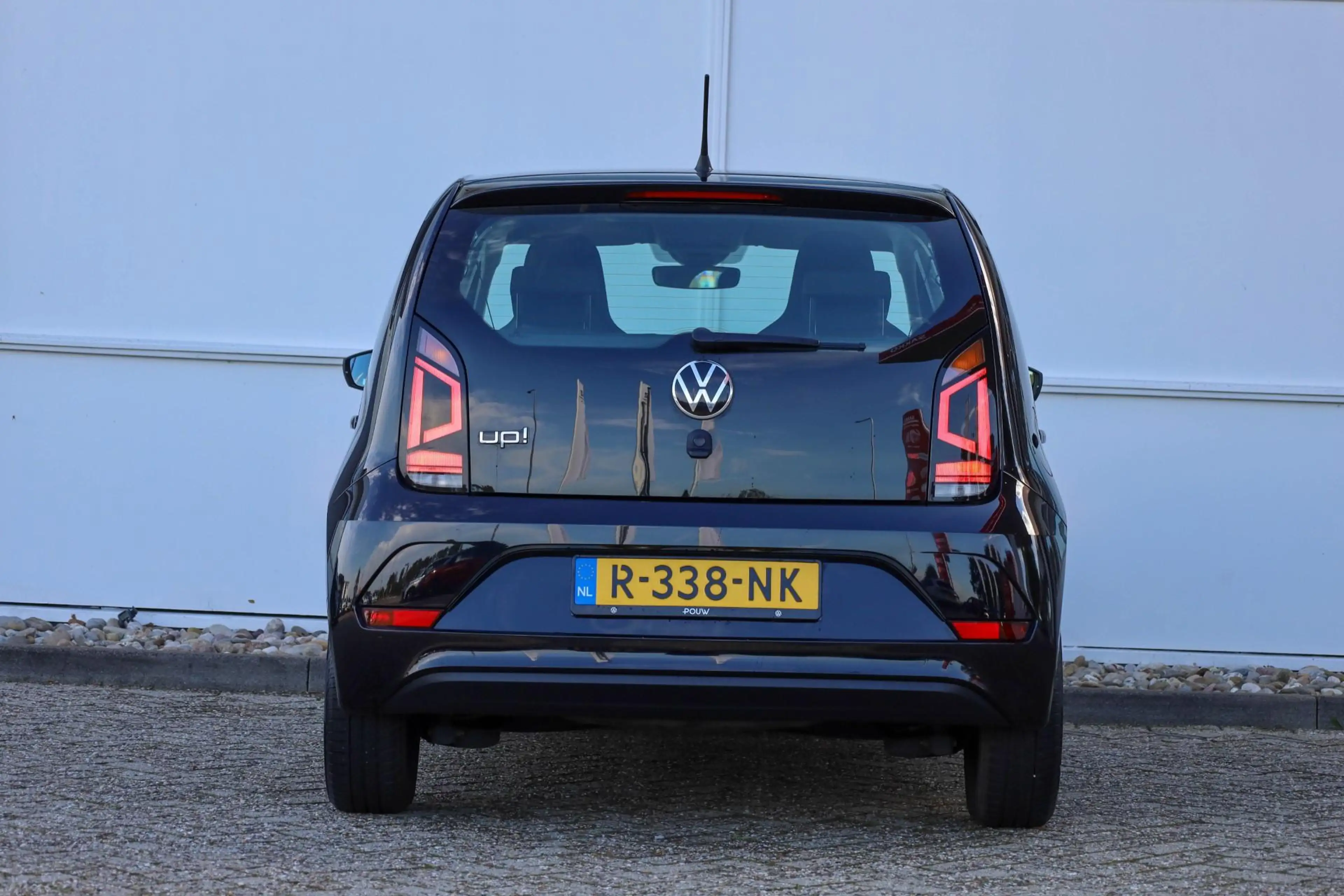 Volkswagen up! 1.0 65pk | All-Season Banden | Lane Assist | DAB — photo 9