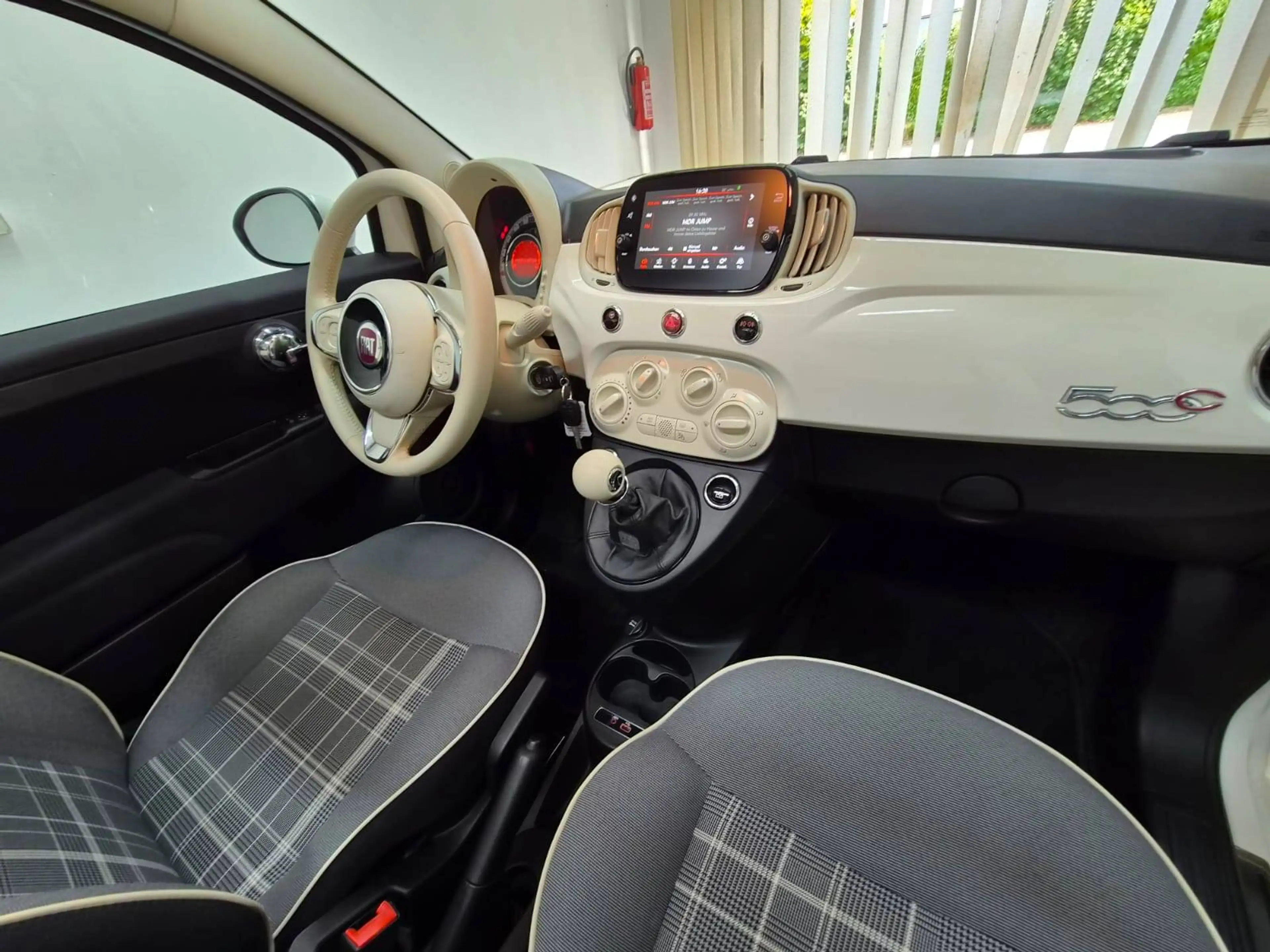 Fiat 500 C Lounge Klima Carplay Einparkhilfe 2.Hand — photo 14