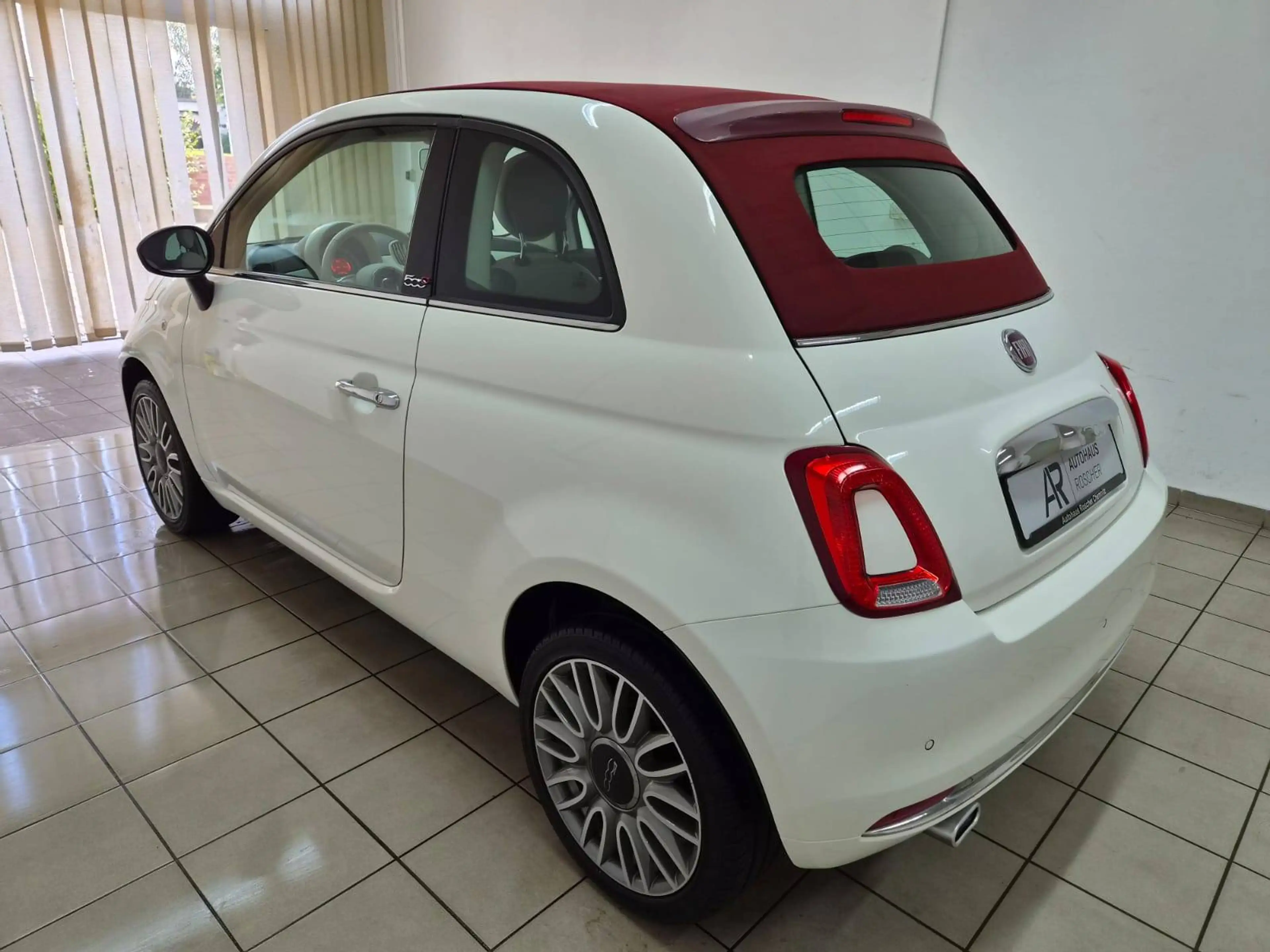 Fiat 500 C Lounge Klima Carplay Einparkhilfe 2.Hand — photo 2