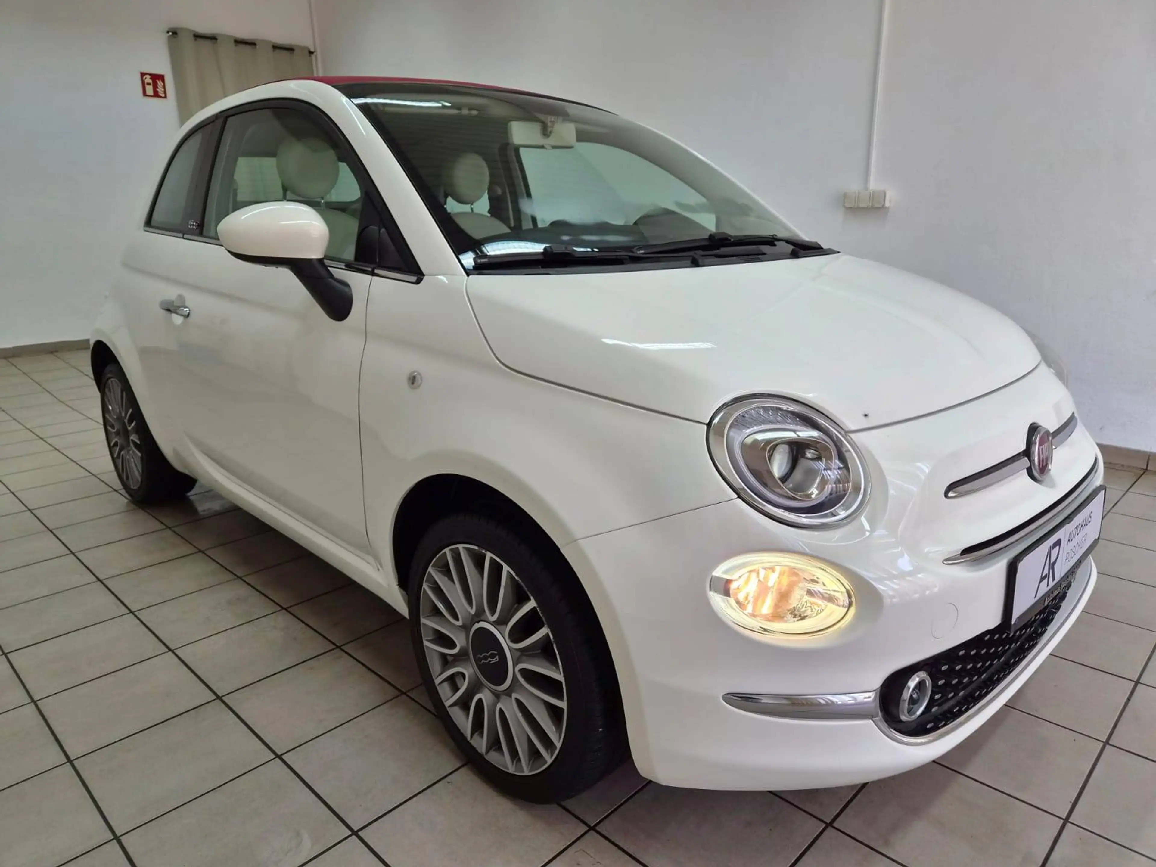 Fiat 500 C Lounge Klima Carplay Einparkhilfe 2.Hand — photo 4