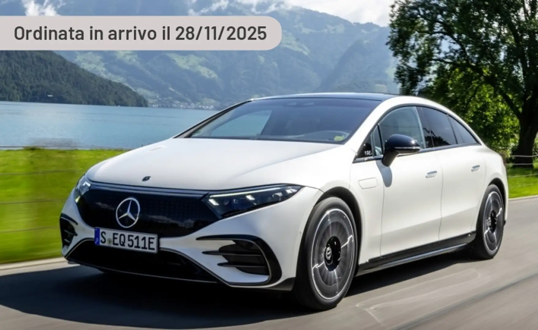 Mercedes-Benz EQS 500 4Matic Luxury Stříbrná - 1