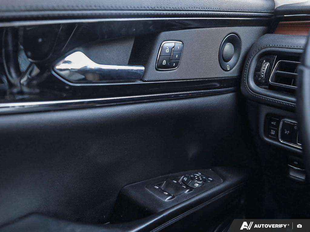 used 2023 Lincoln Nautilus car, priced at $34,500