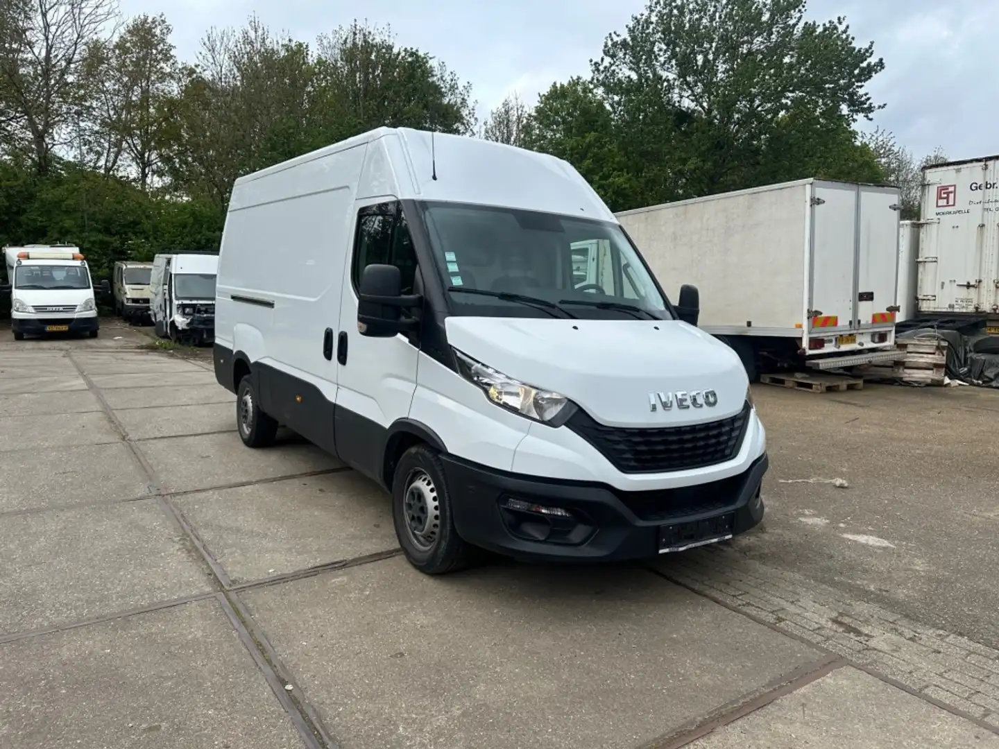 Iveco Daily 35S14V L3H2 Wit - 1