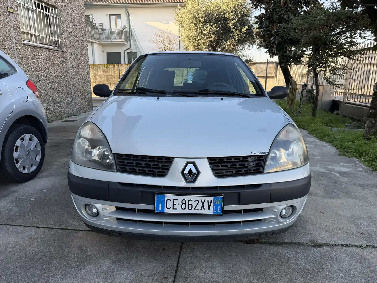Renault Clio 5p 1.2 Authentique Ok Neopatentati Silver - 2