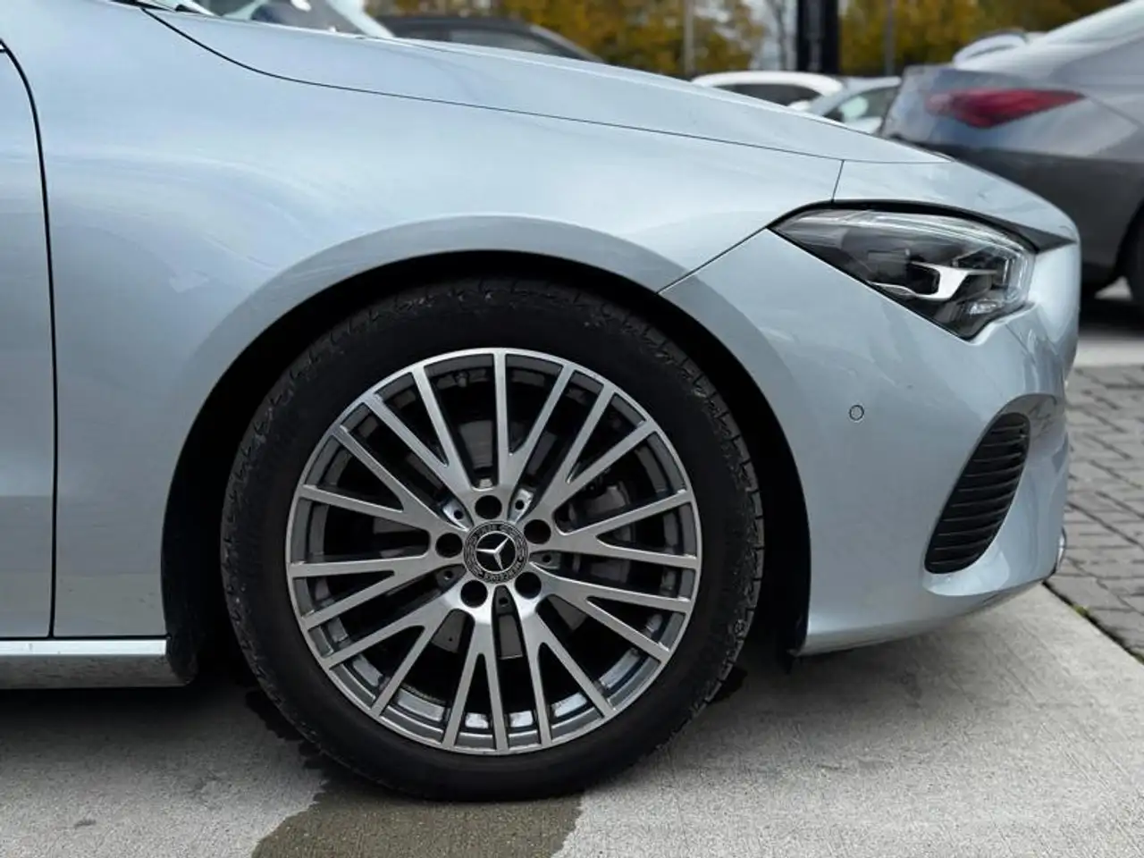 Mercedes-Benz CLA d Coupé Luxury Line, миниатюра 4