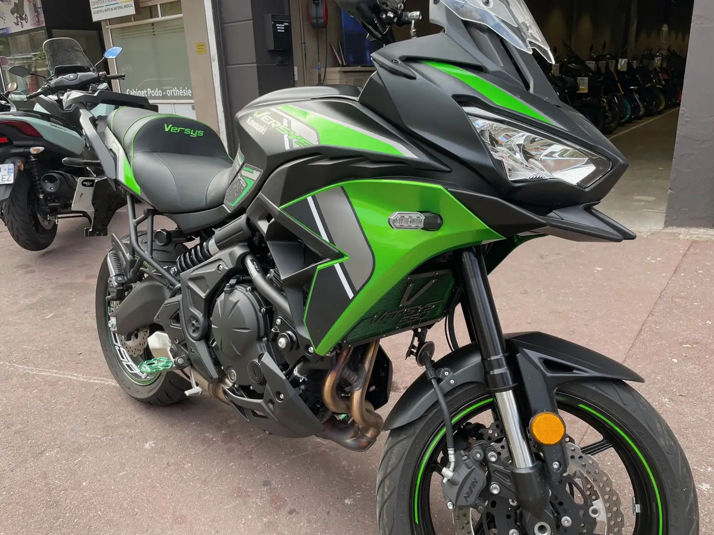Kawasaki Versys 650 Grün - 2