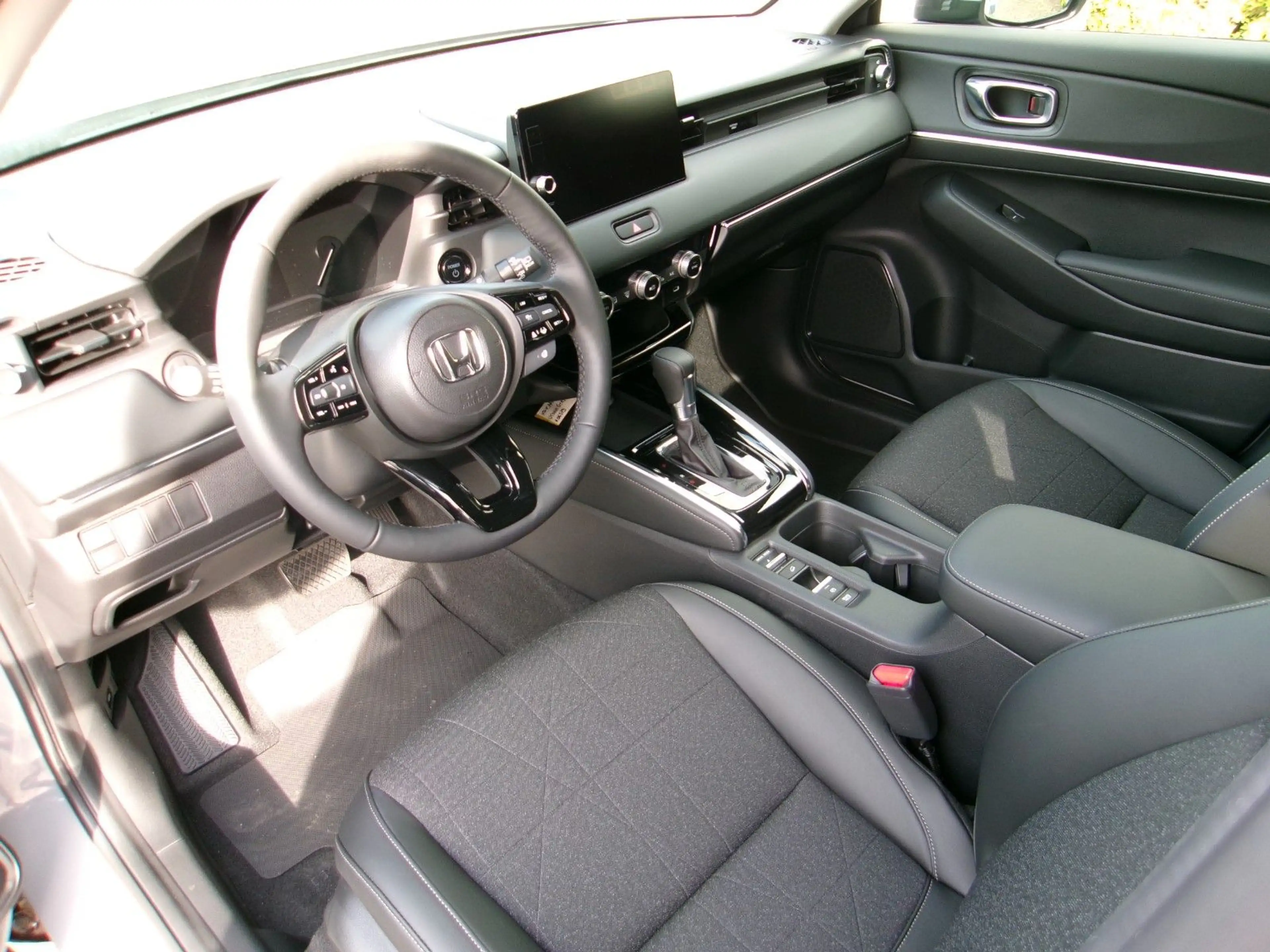 Honda HR-V Advance — photo 10