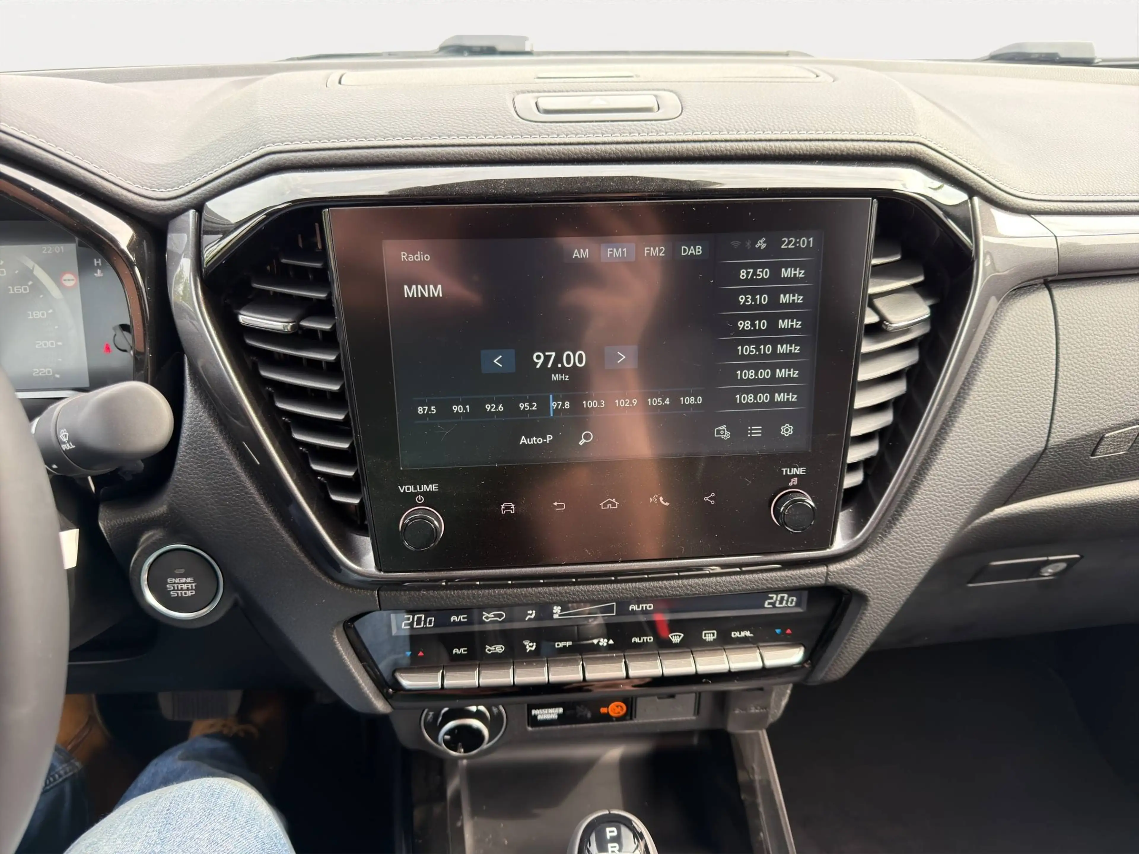 Isuzu D-Max LSE V-CROSS FULL OPTION — photo 15