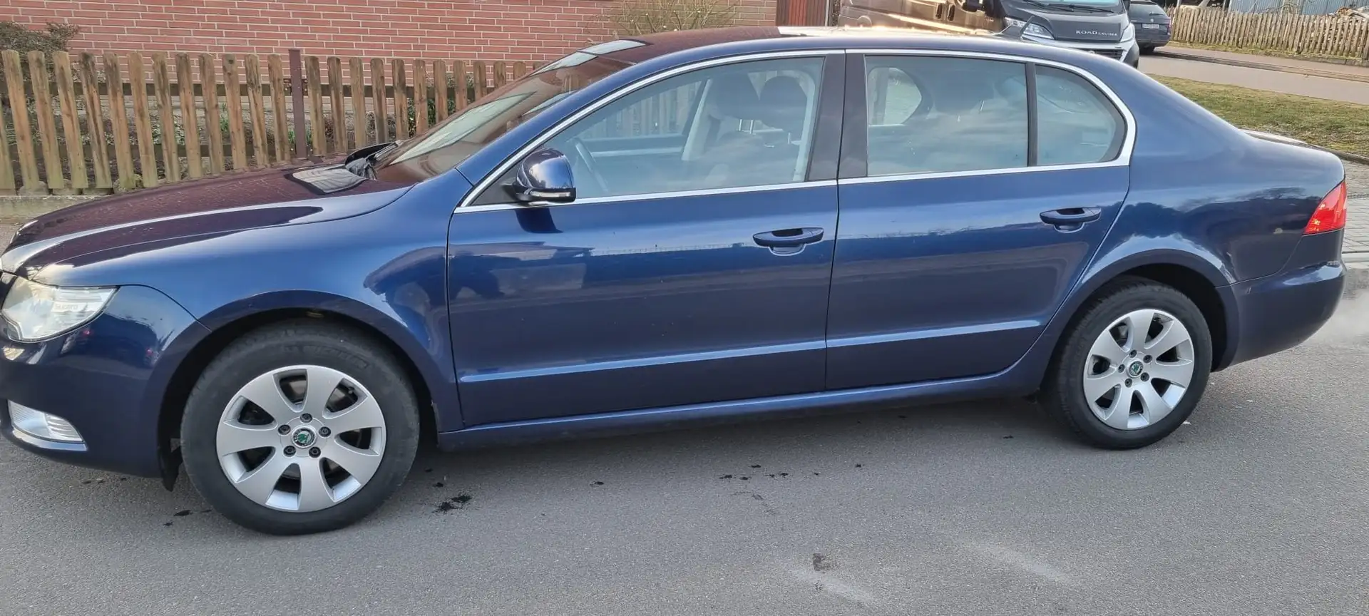 Skoda Superb Ambition Azul - 2