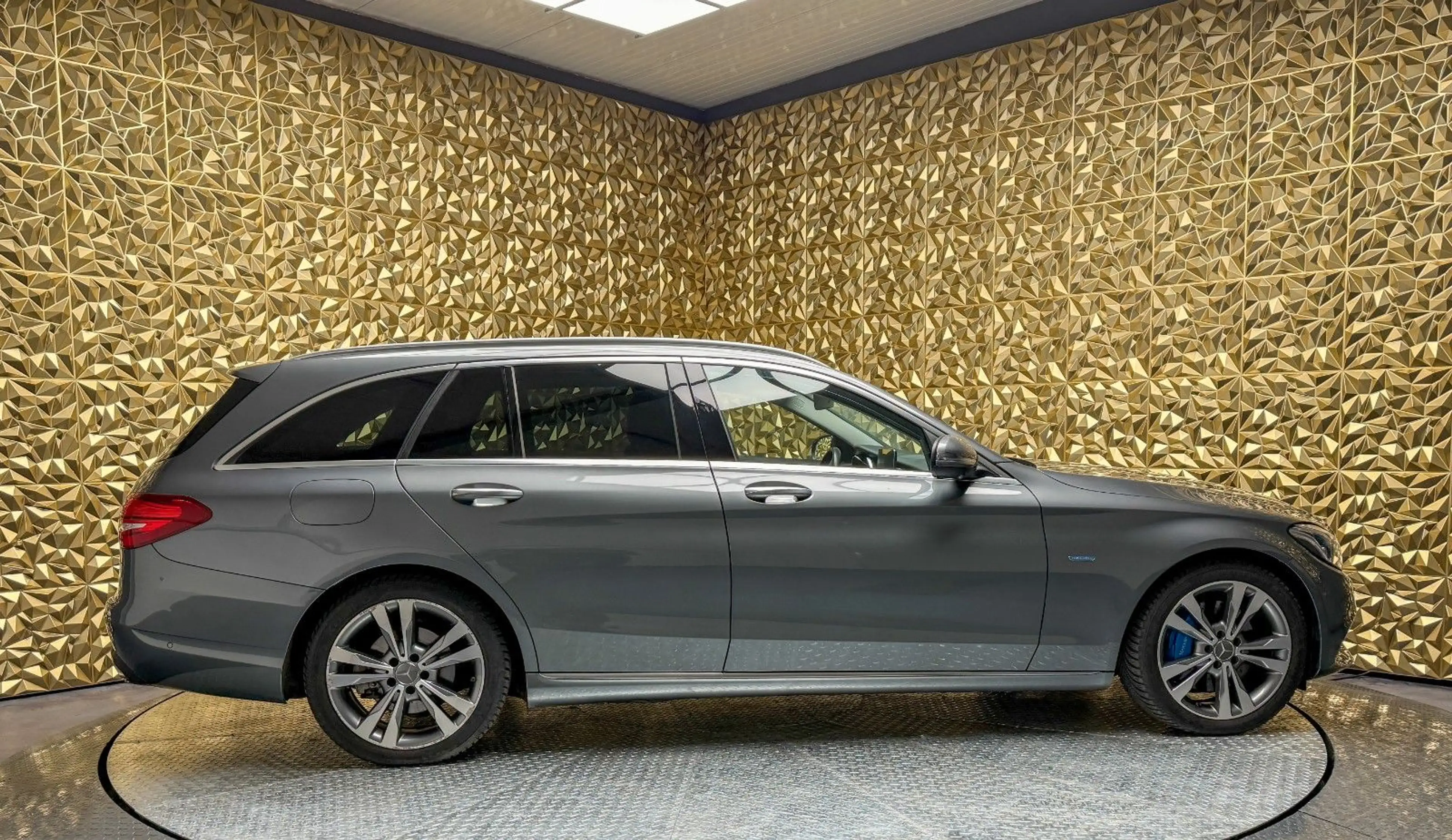 Mercedes-Benz C 350 T e|HEADUP|PANO|AHK|BURM|STANDHZ.|360 KAM. — photo 2