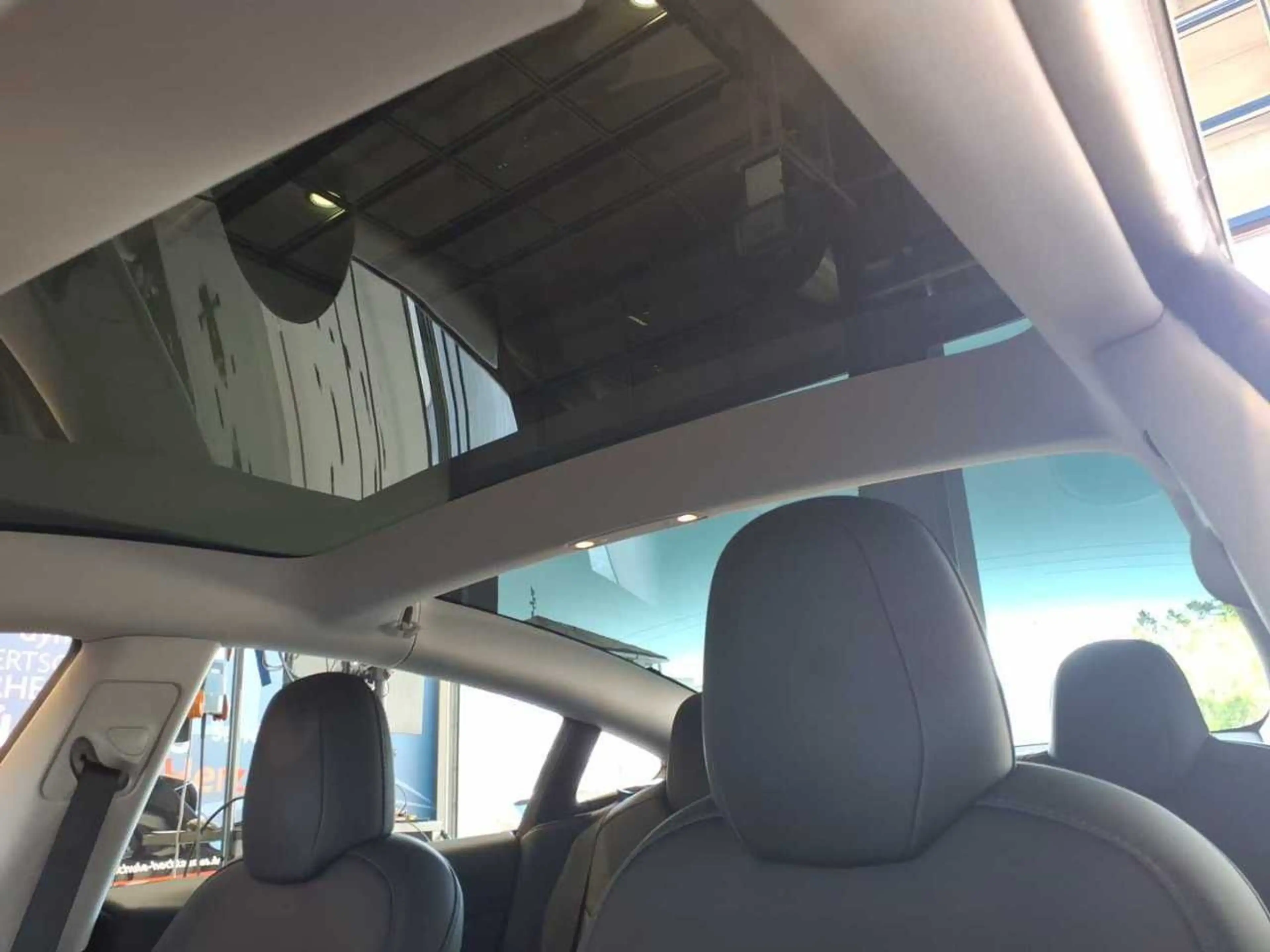 Tesla Model 3 RWD NAVI LED LEDER SHZ PANO RFK LENKRADHZG MEMORY — photo 7