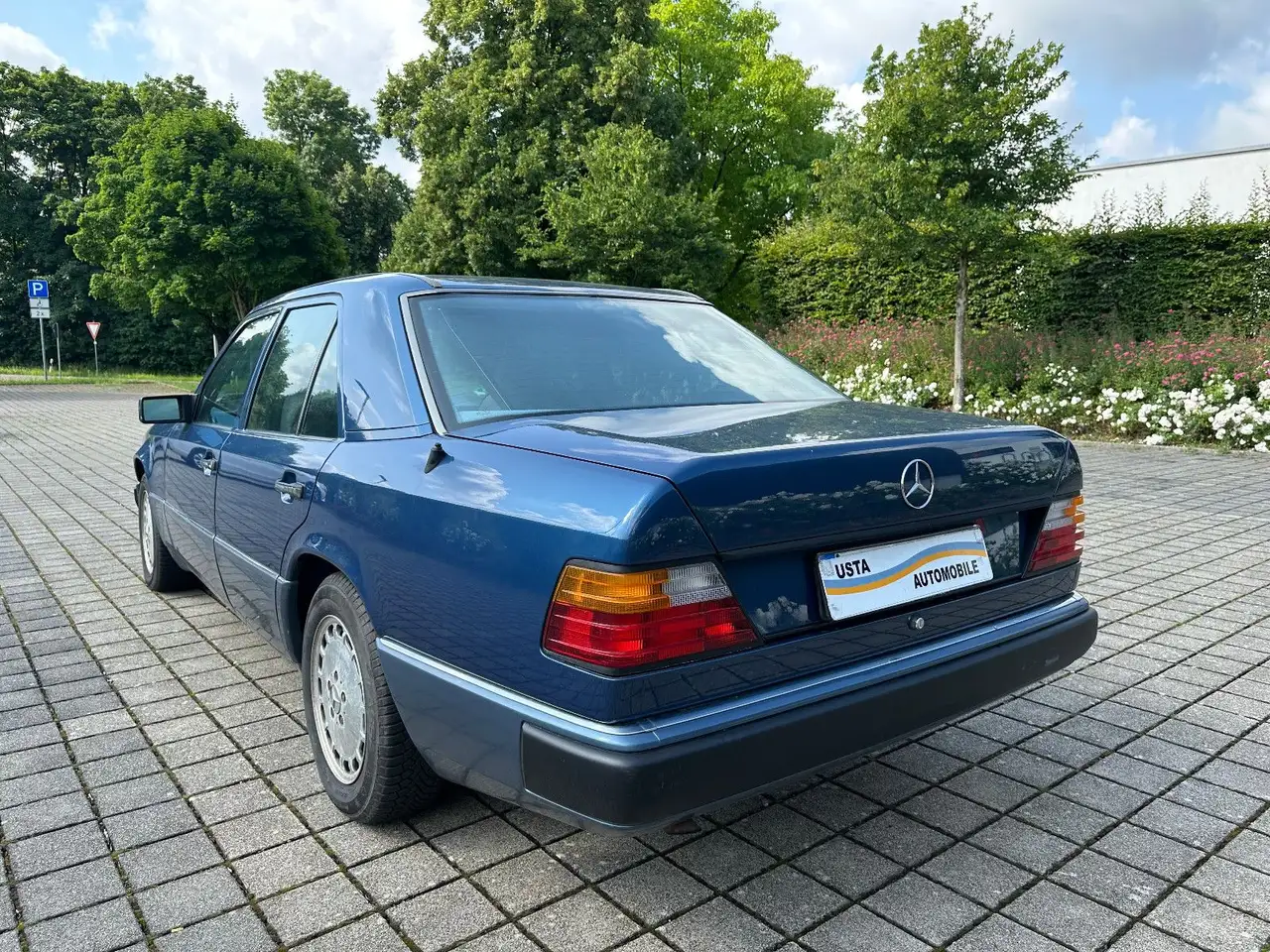 Mercedes-Benz 230 E/Leder/Klimaautomatik/SW-Reinig./Wurzelholz, foto 9