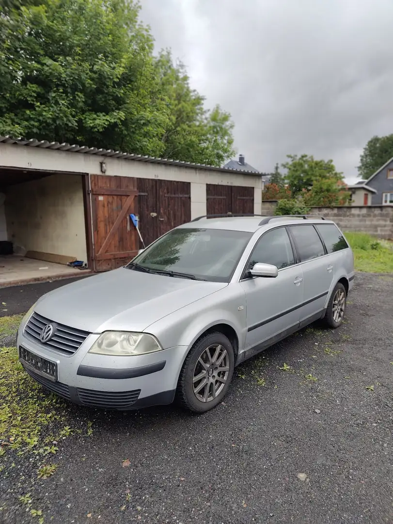 Volkswagen Passat Variant 1.9 TDI Trendline - 2