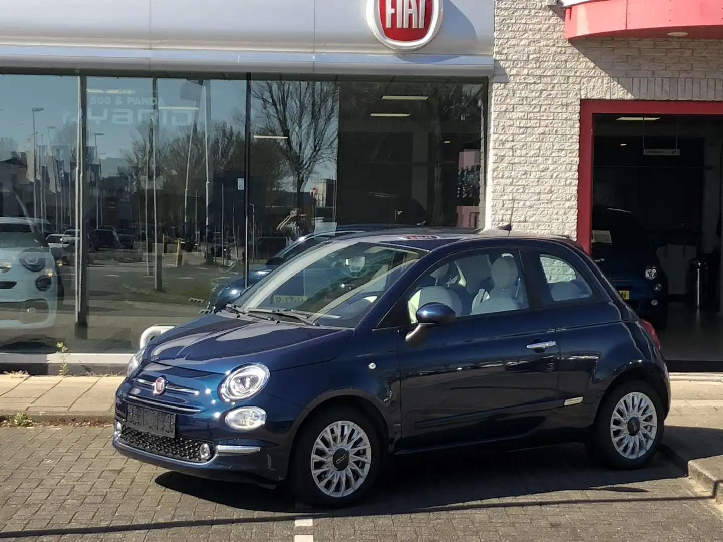 Fiat 500 1.2 Lounge Dualogic AUTOMAAT|AIRCO|APPLE/ANDRIOD|P Blauw - 1