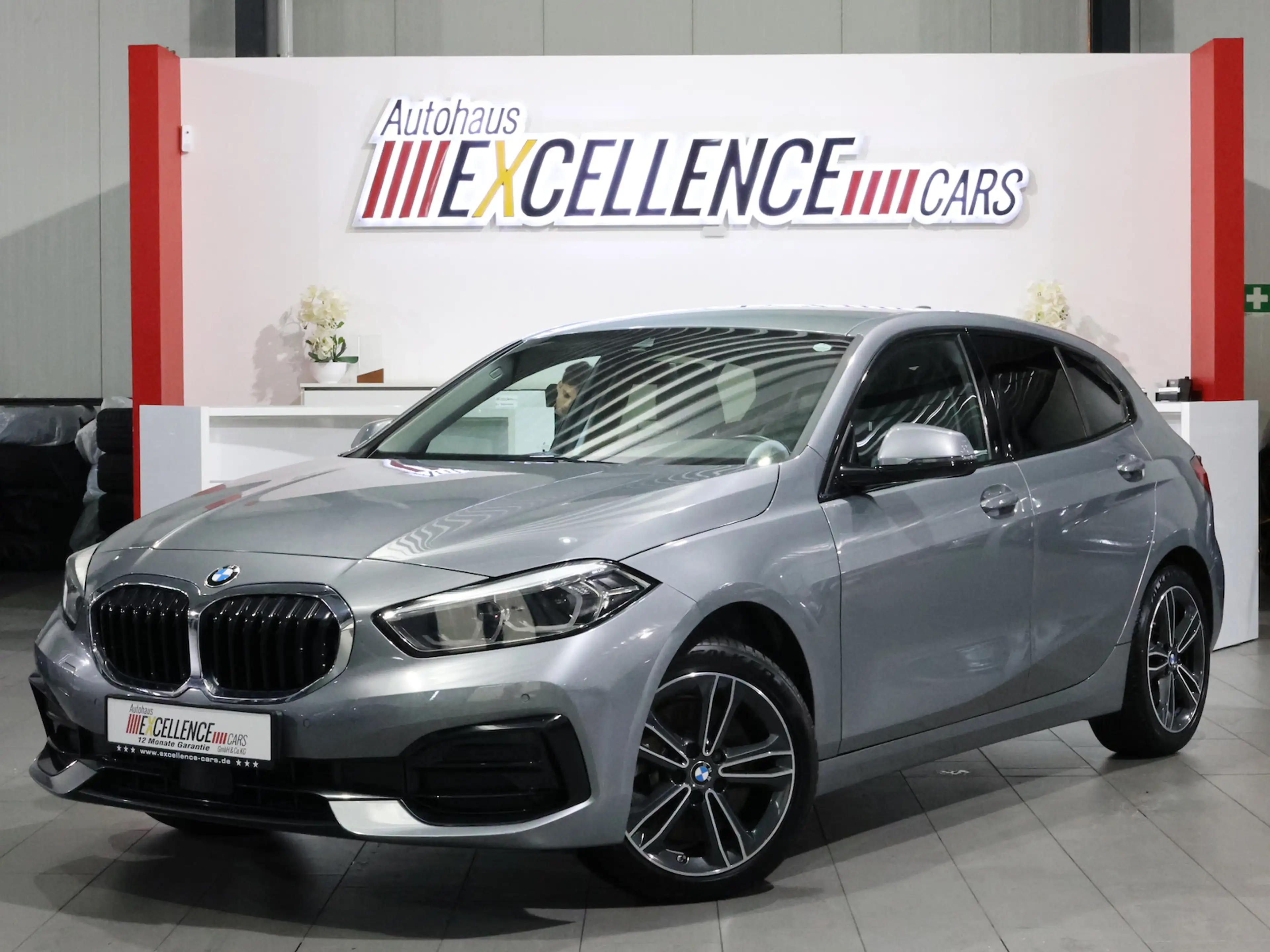 BMW 120 120d SPORT-LINE / LEDER / LED / LIVE-PRO+NAVI — photo 5