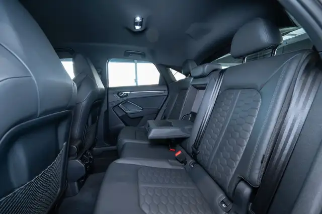 Audi RS Q3 view 15