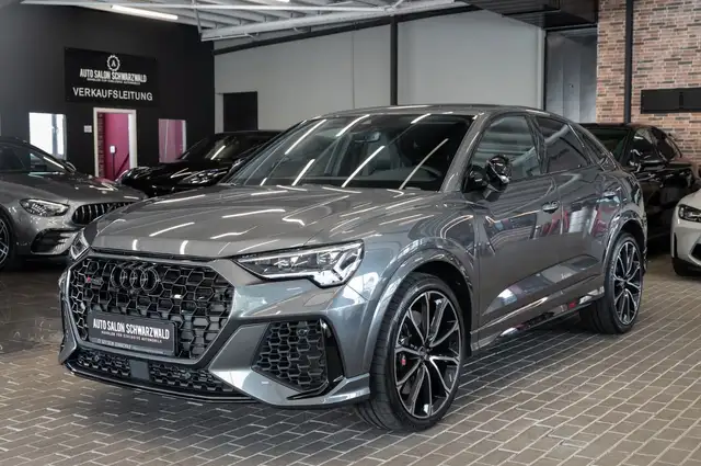 Audi RS Q3 view 2